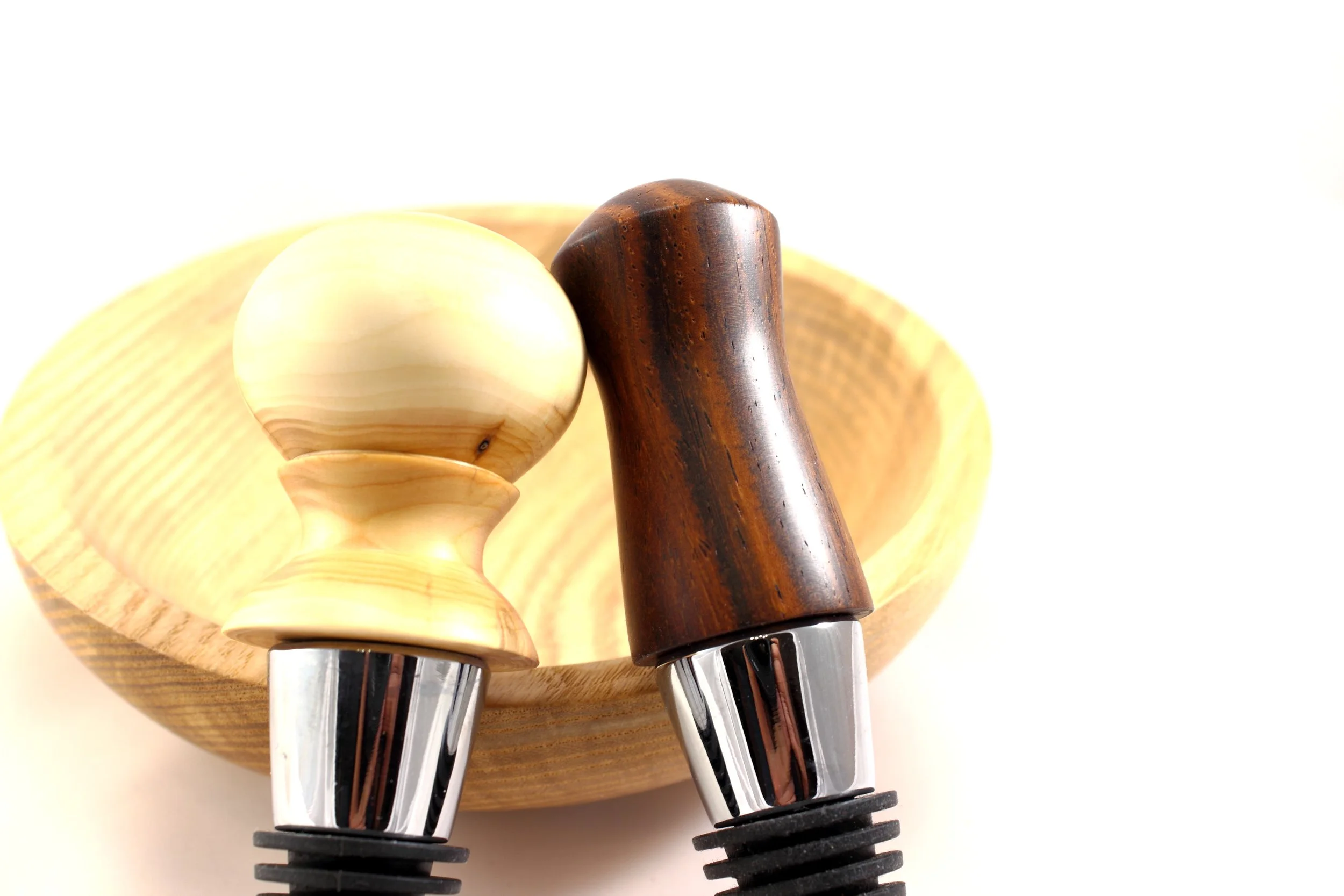 Weinverschlüsse aus Eibe und Cocobolo