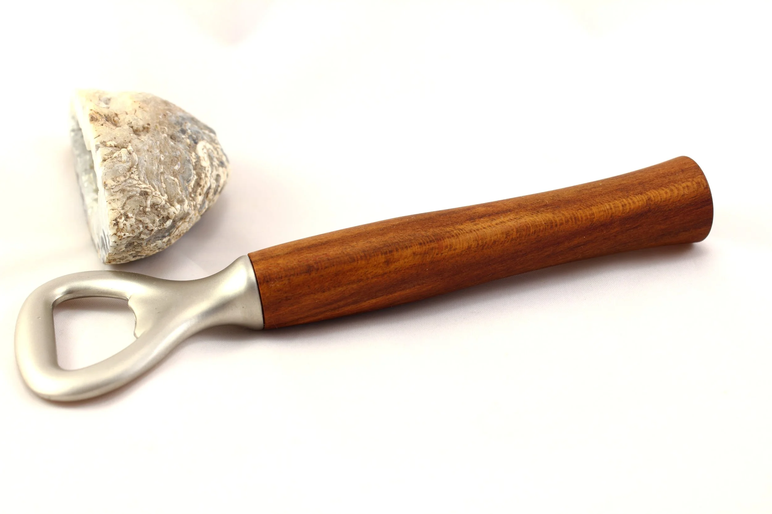 Flaschenöffner aus Mirabellenholz