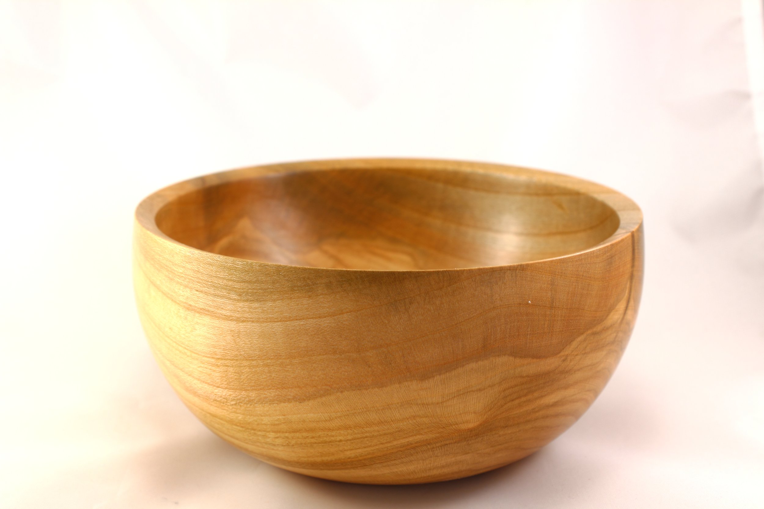 Schale aus Kirschbaumholz