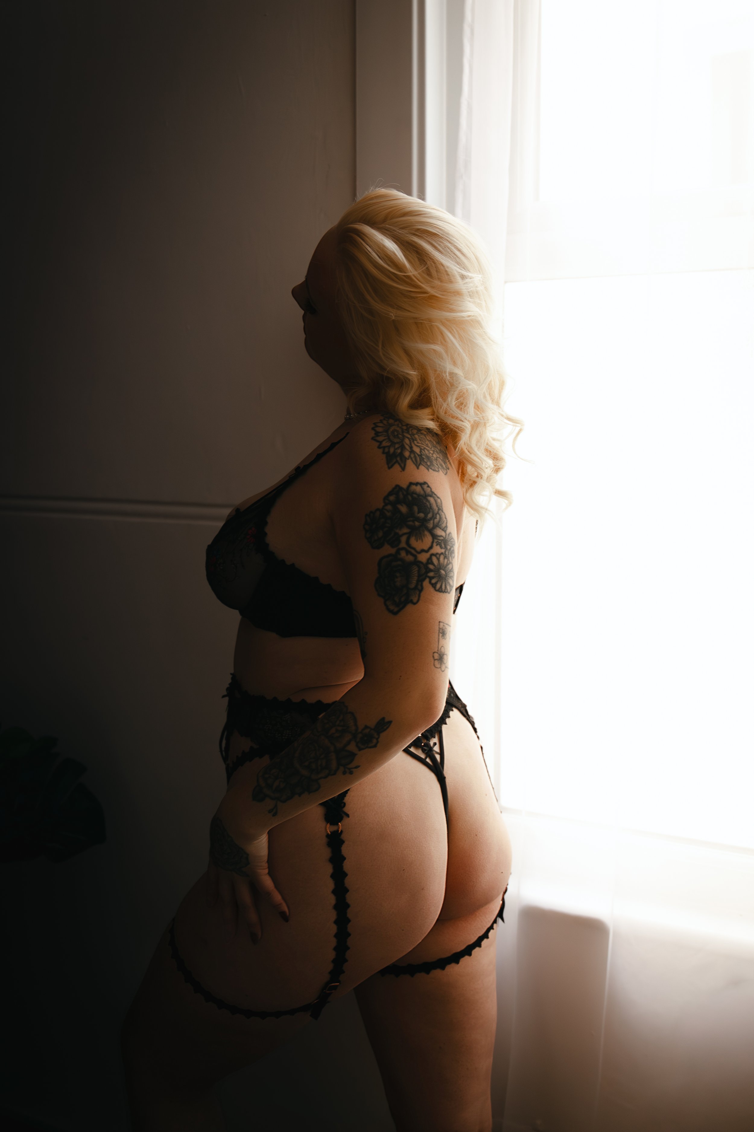 boudoir-(3 of 16).jpg