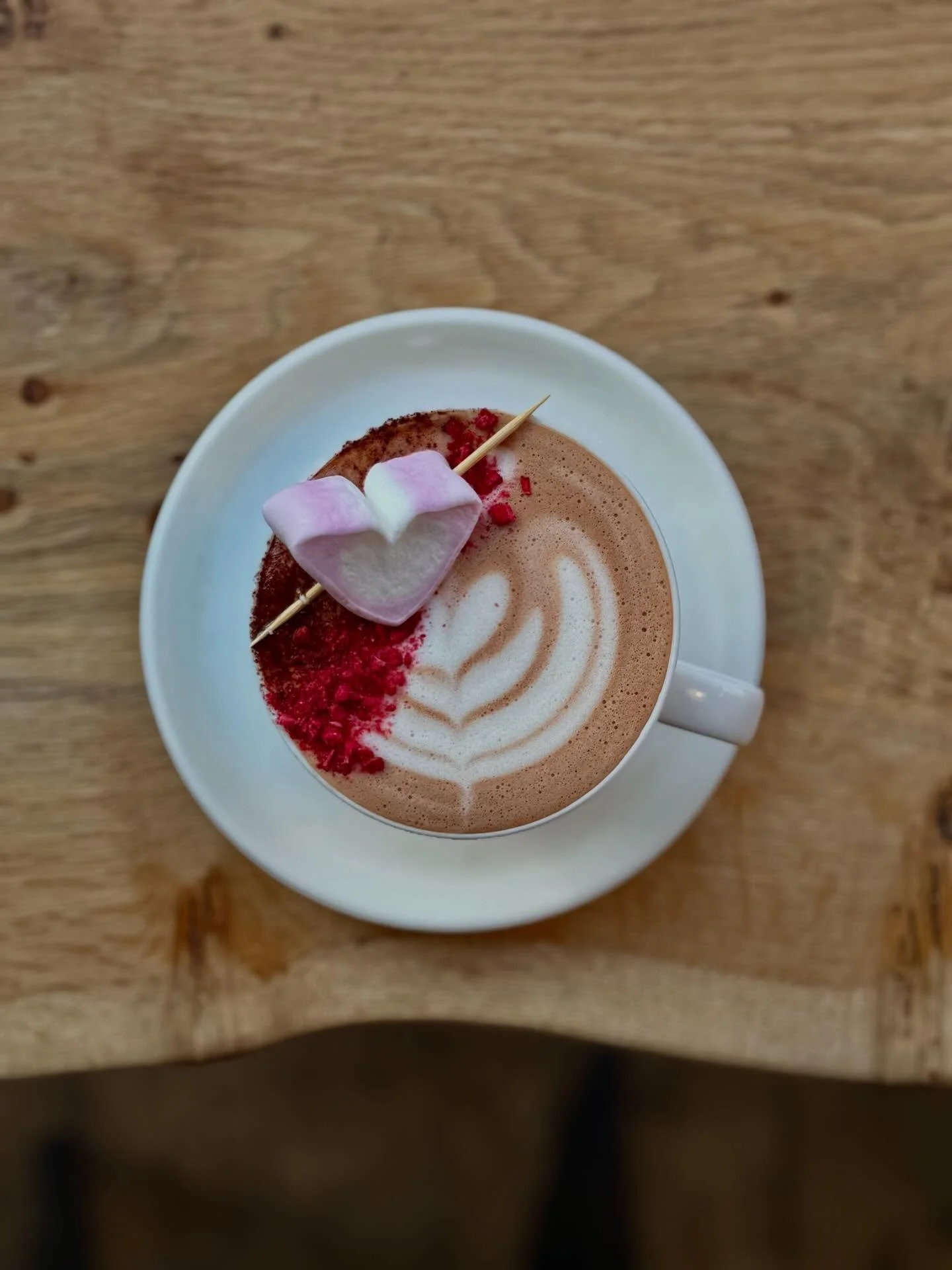 VALENTINE&rsquo;S SPECIAL 💗 
Available Feb 1st - 14th 

*Rooibos hot chocolate topped w/ freeze dried raspberries*

-

#valentines #valentinesday #heart #coffee #discover