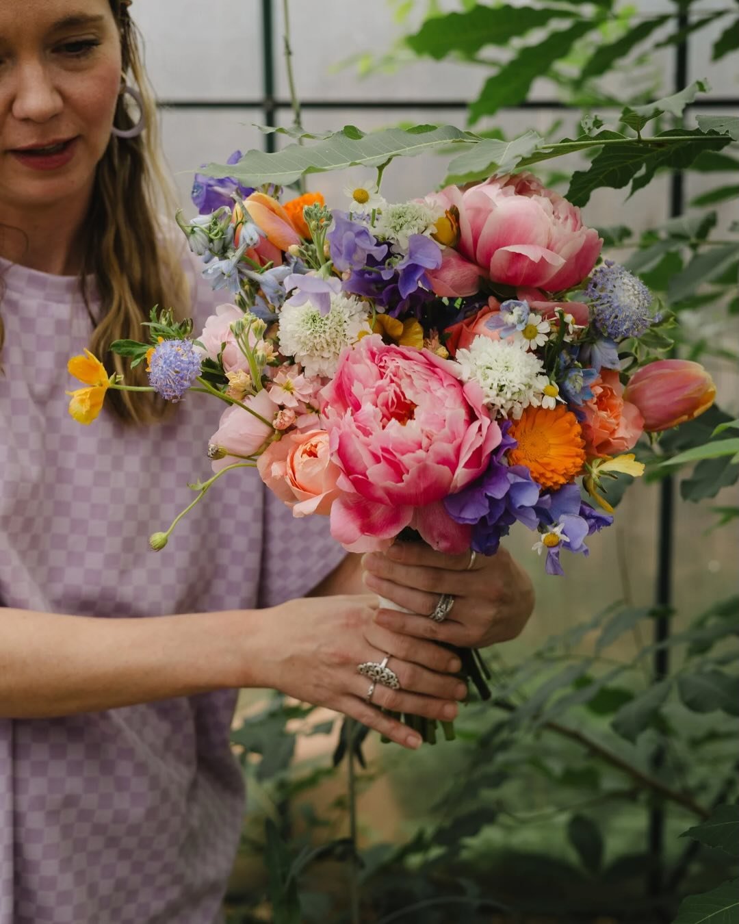 Thought I would end the week and start the weekend with a few shots of more stunningly beautiful work by @dahliasanddaisiessa that we took today. Best florist in West Texas, hands down. Pure  floral art!!!