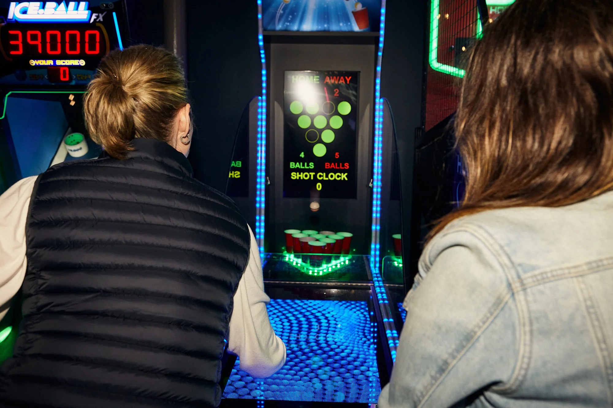 Foo Bar - Bar and Arcade