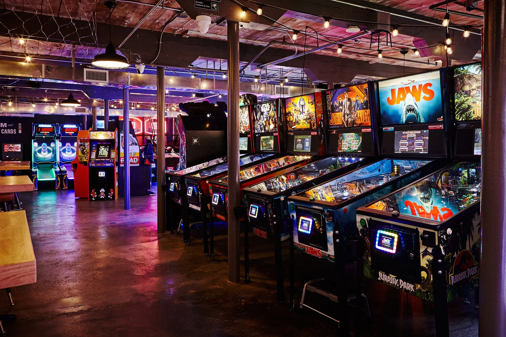 Foo Bar - Bar and Arcade