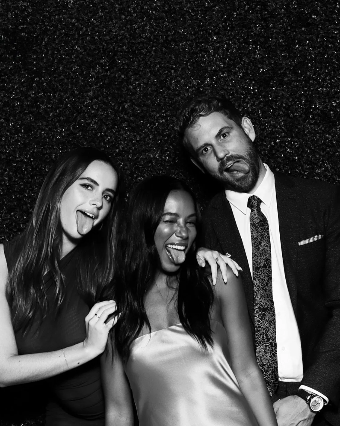 Timeless black and white portraits, captured effortlessly between toasts and dances. This is the kind of wedding favor guests keep forever.

Your guests, captured exactly as they were. Inquire now to bring the booth to your wedding.

#IlPiccoloExperi