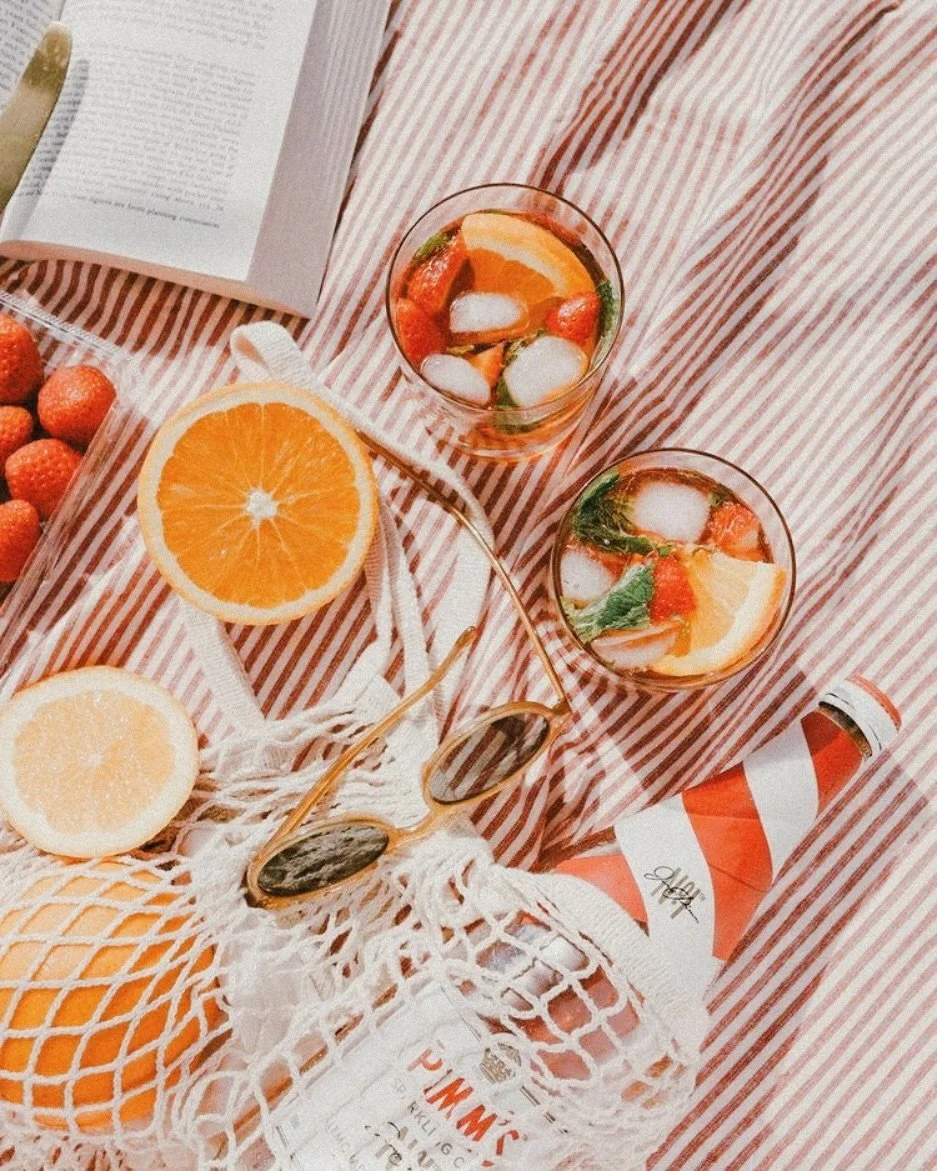 Signature sip idea for your cocktail hour: a sparkling citrus spritz with garden-picked garnish. Looks beautiful in every hand, tastes like golden hour.

Planning your bar menu? Add this to your wedding notes 🍊✨

#WeddingSignatureCocktail #LuxuryCoc