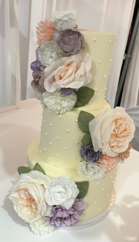 PrettyWeddingCake.png