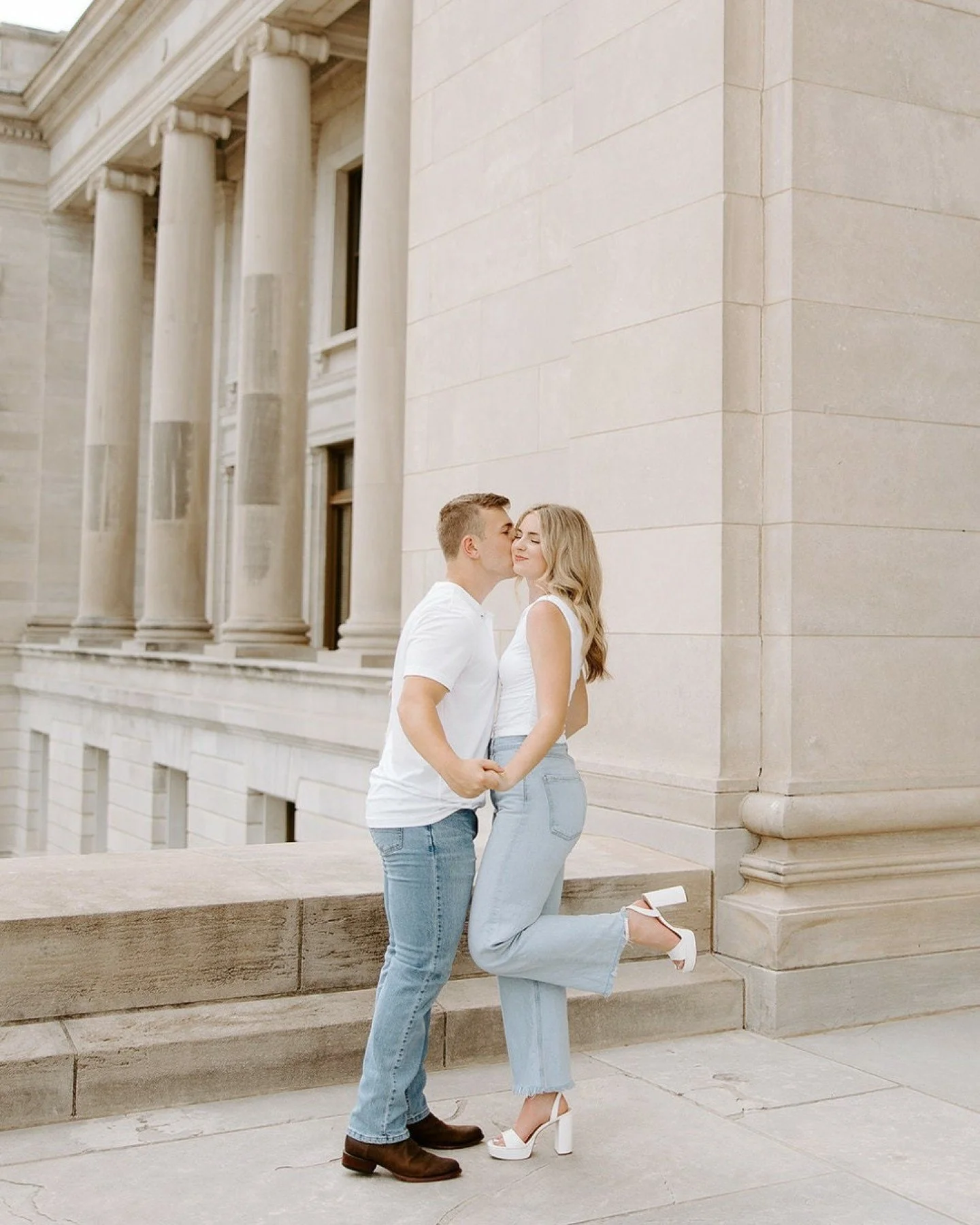 It's engagement season and I'm loving every bit of it✨

#TennesseeWeddingPhotographer
#KnoxvilleWeddingPhotographer
#TennesseeWeddings #CaleyPettyPhotography #MemphisEngagement