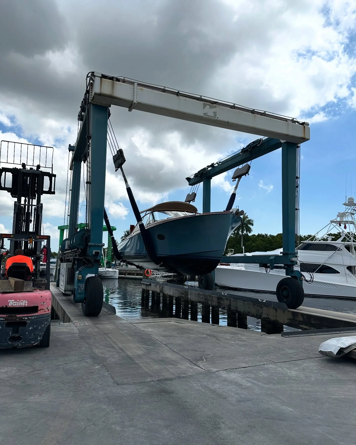 Carefully hauled out and ready for refinishing &mdash; this vessel is set to receive a varnish restoration. Preserving craftsmanship, enhancing longevity.

At Tidewell Marine, your vessel &mdash; and your investment &mdash; are in expert hands.

#tid