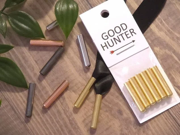 A packet of Good Hunter 4mm metal aglets in different colours