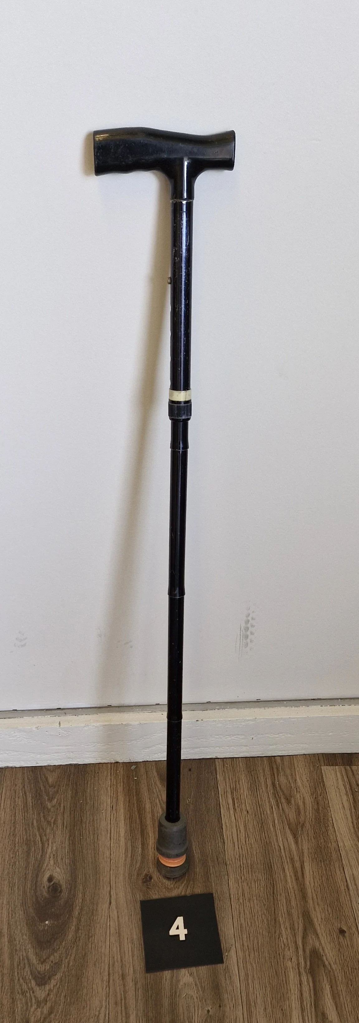 C018-4.jpg