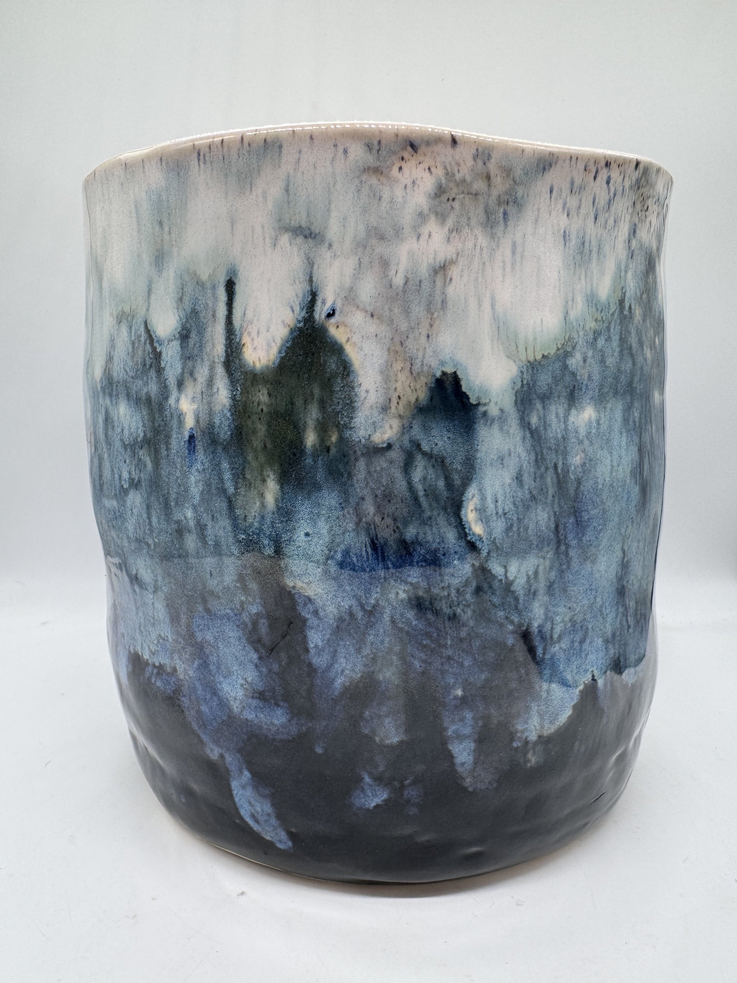 Large Pot Plant Pot 28cm high $130