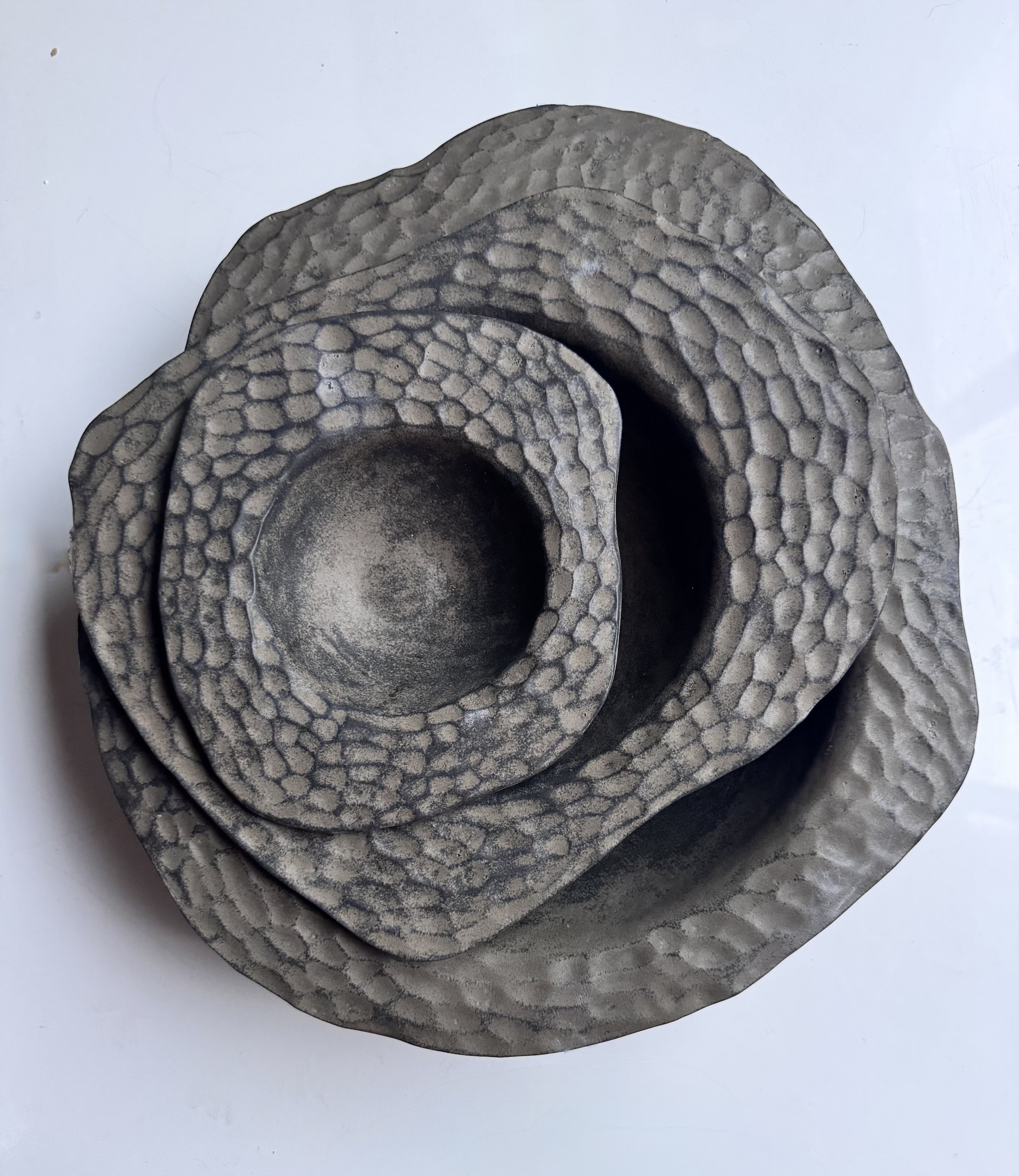 Set of 3 stunning Stackable Bowls