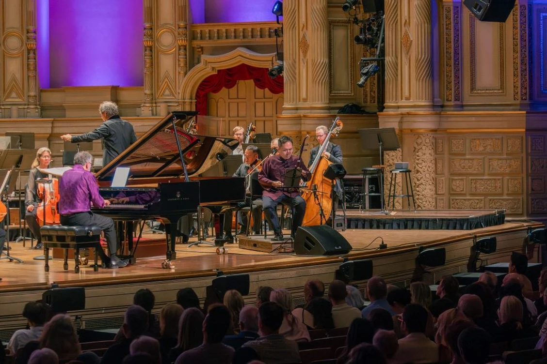 Gateways: Double Concerto for Erhu and Piano (2019)