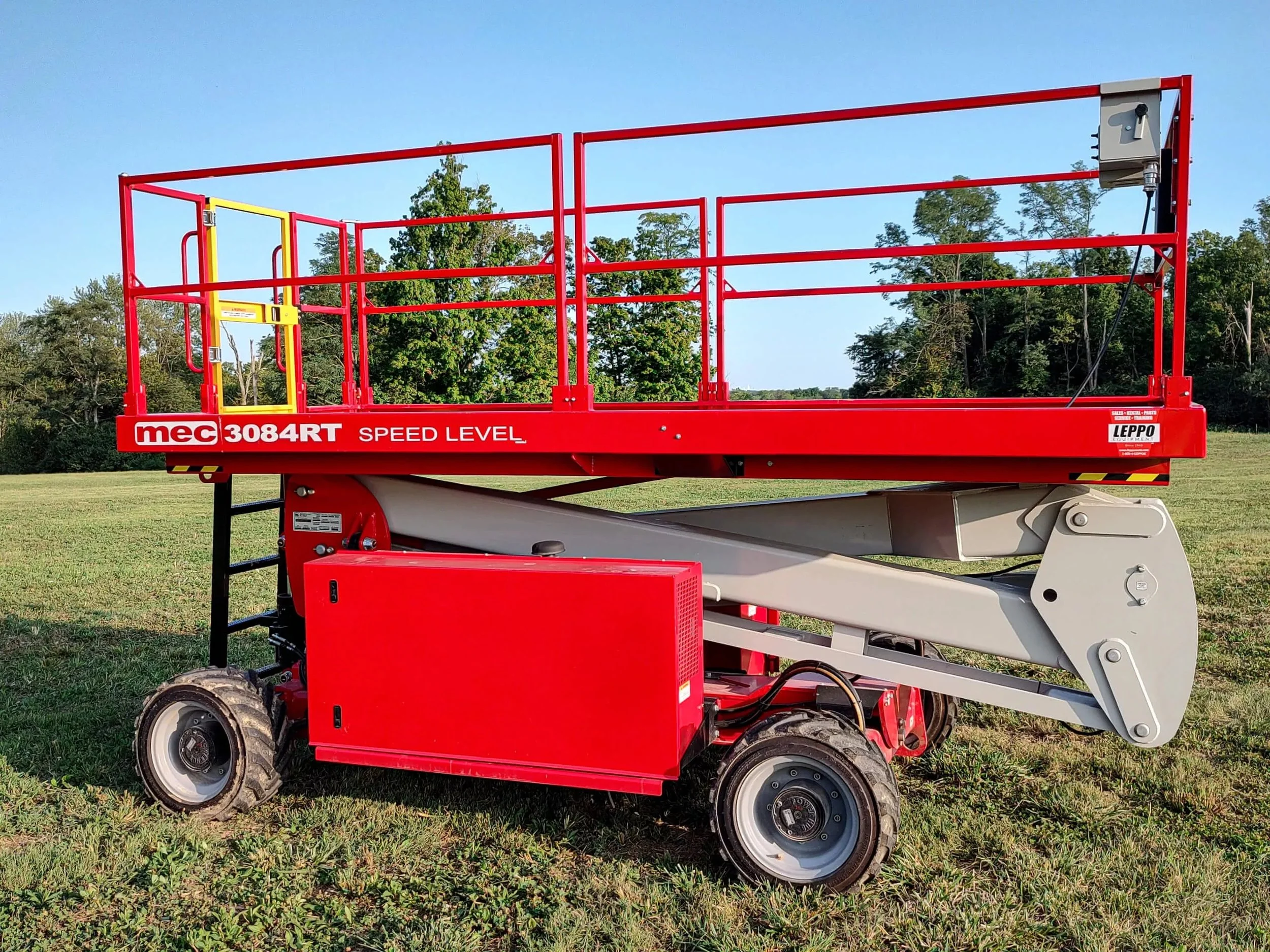 Man Lifts &amp; Tow-Behind Lifts