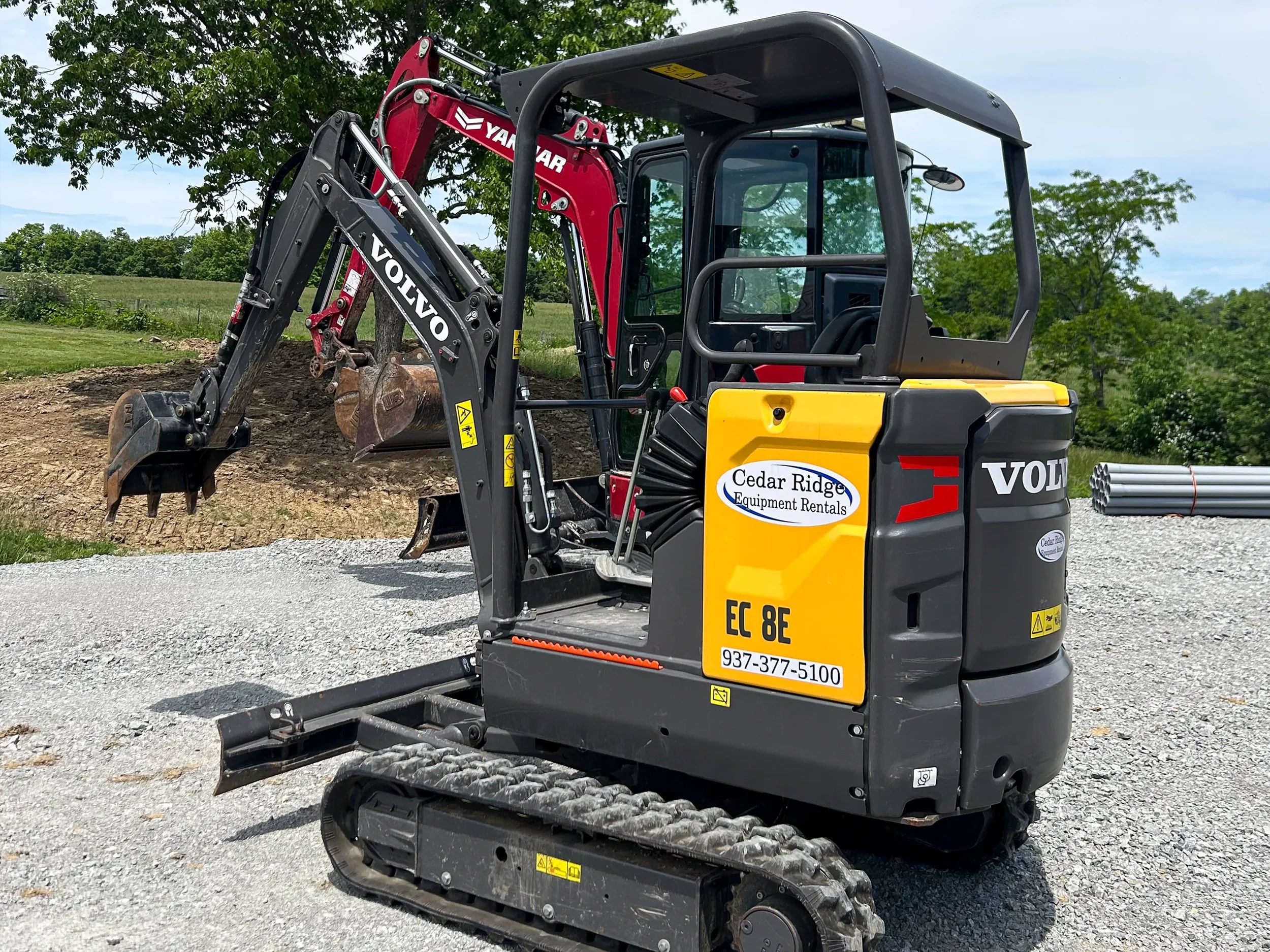 Mini &amp; Large Excavators