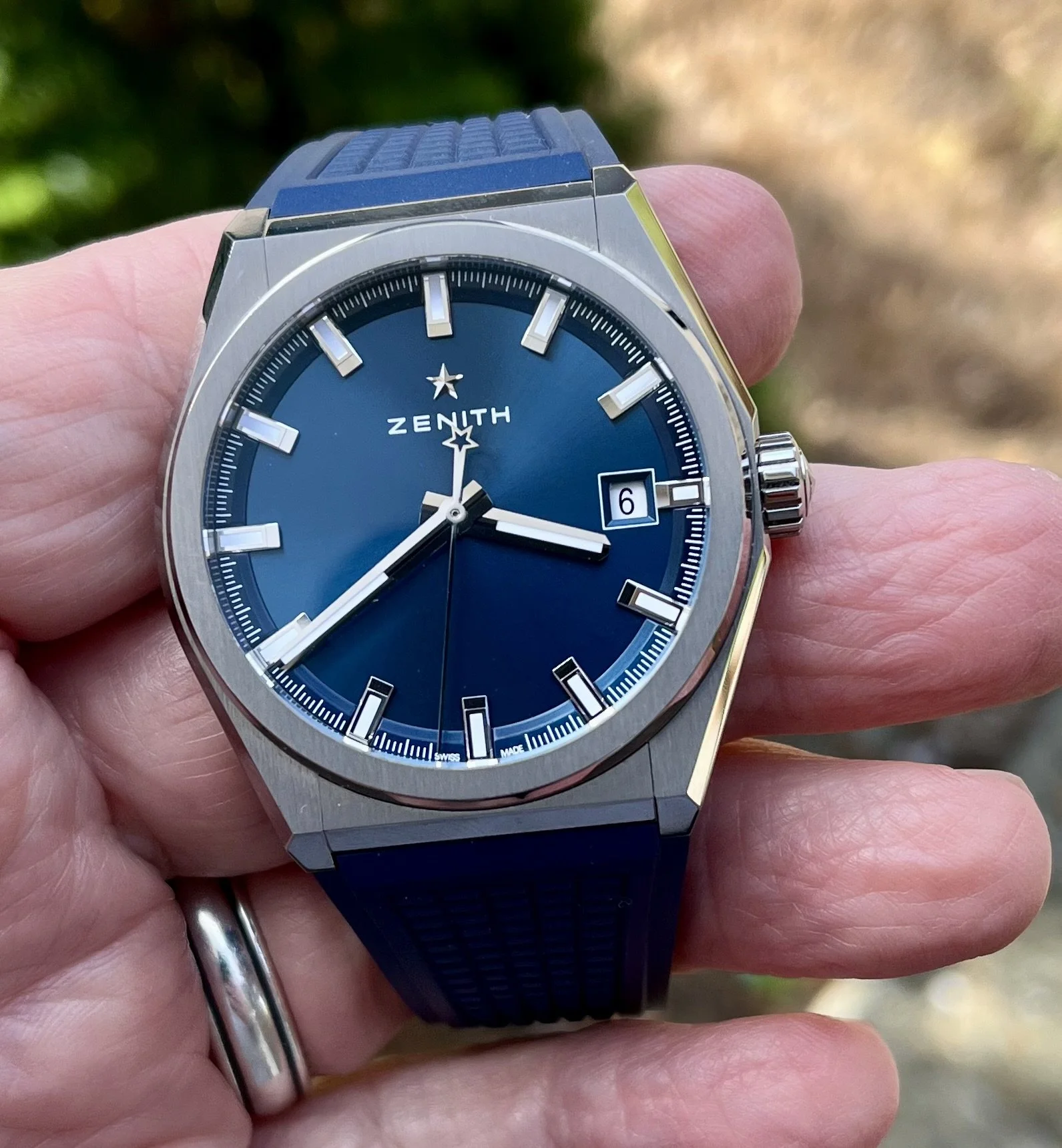 $3750 Zenith Defy 41 Classic on OEM Rubber