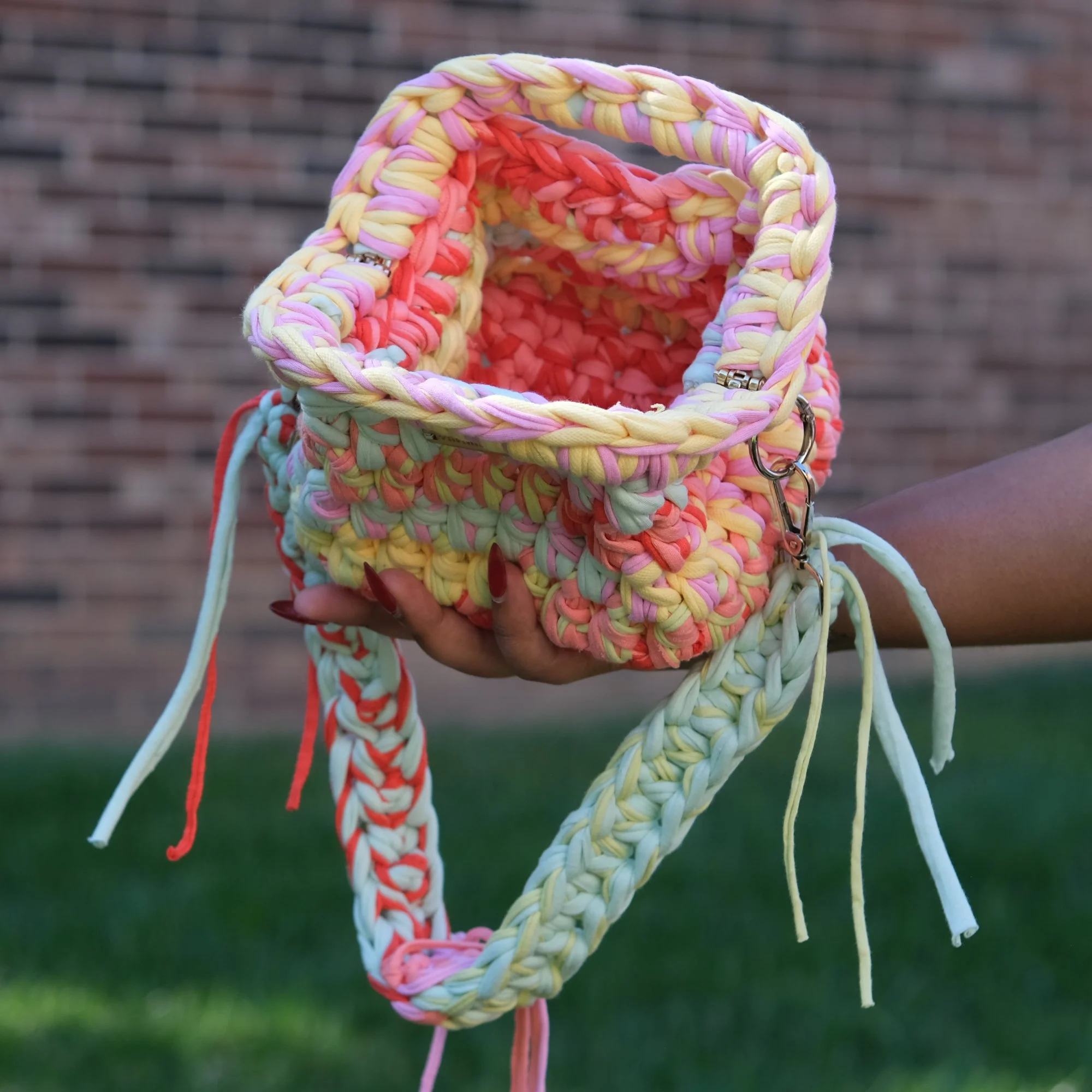 Bikini_Bottom-Yarn_Know-Crochet_Bag_2.jpg