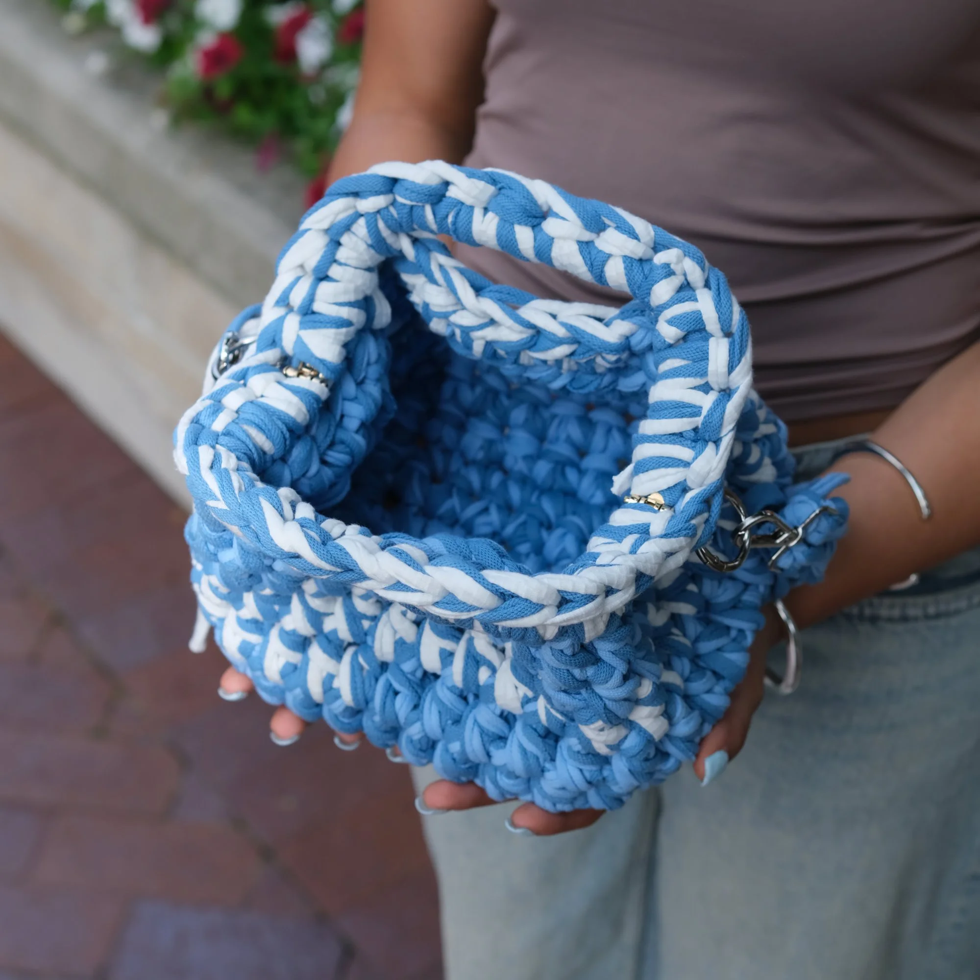 Azure-Yarn_Know-Crochet_Bag_4.jpg