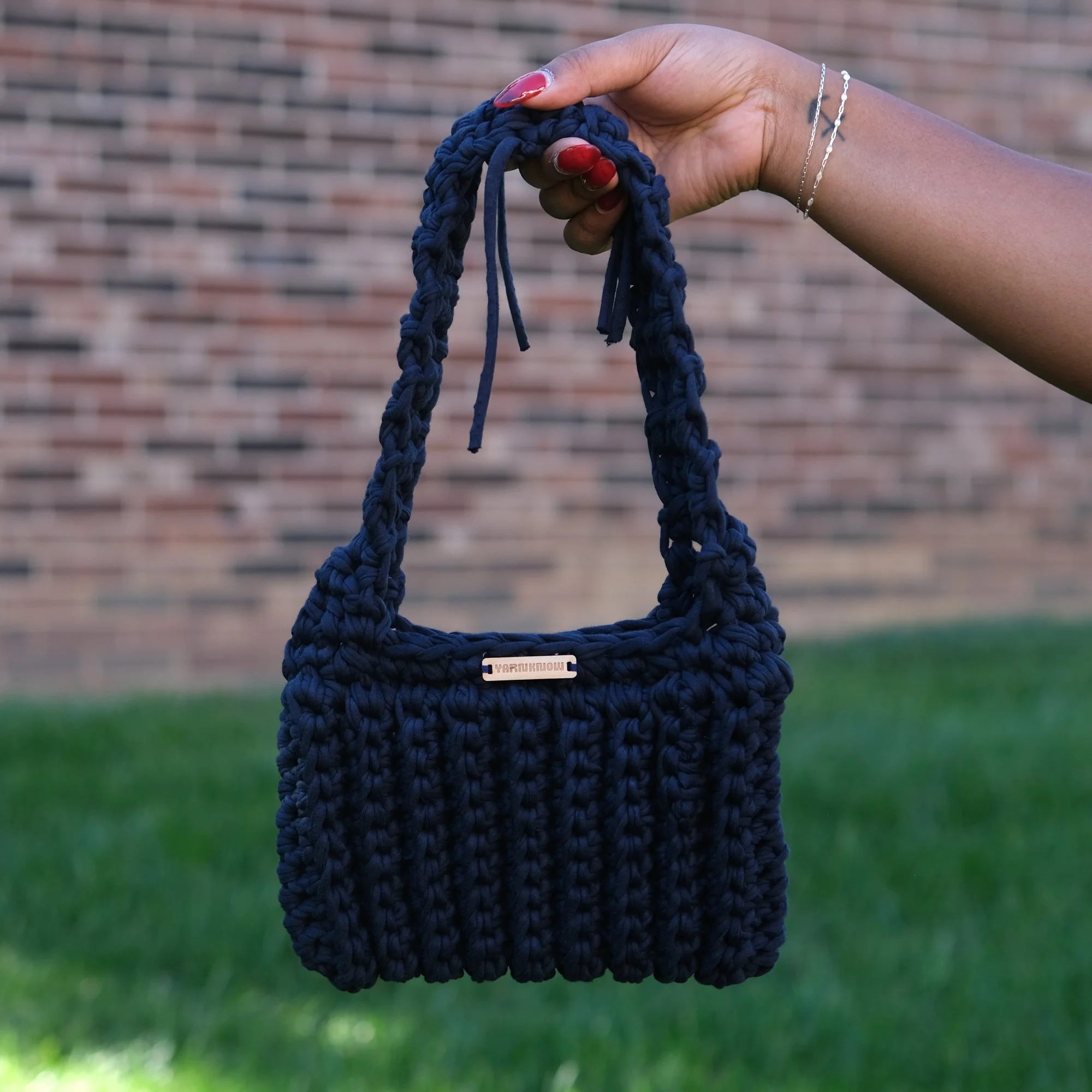 Courtside-Yarn_Know-Crochet_Bag_Hero.jpg
