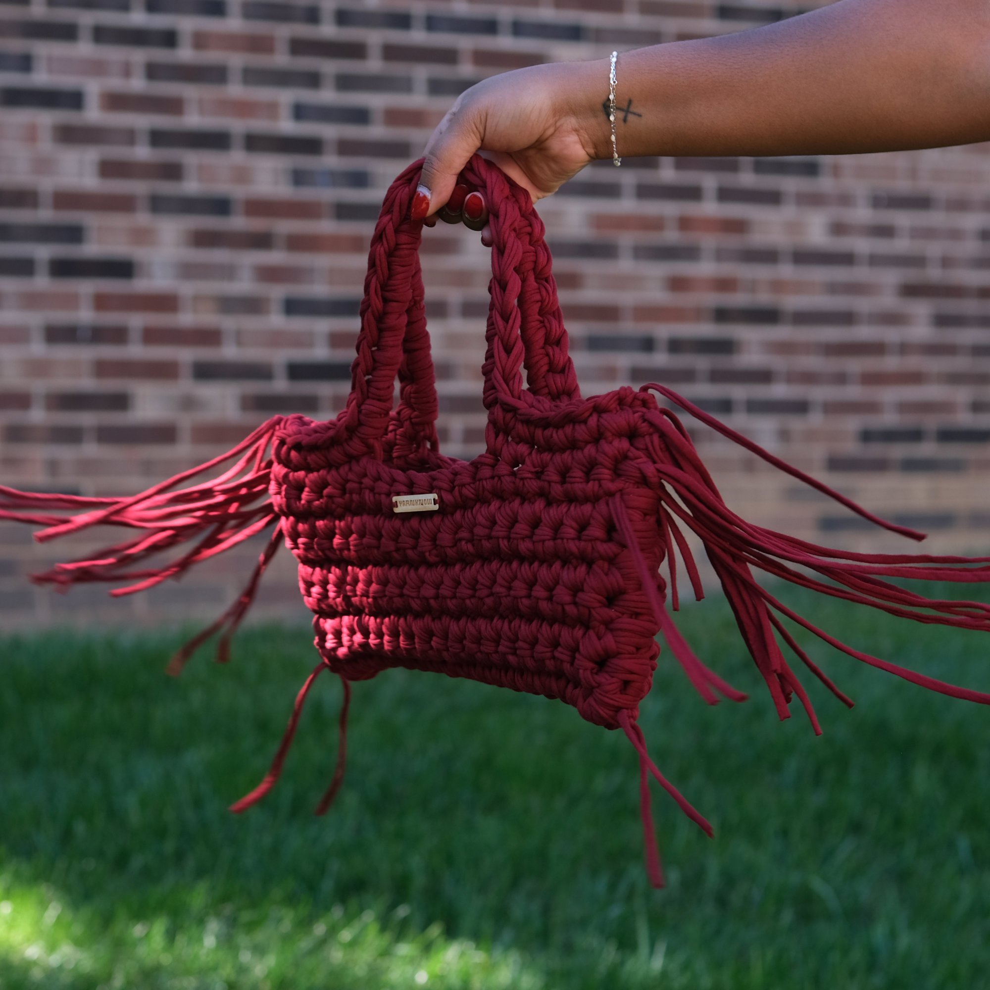 Rouge-Yarn_Know-Crochet_Bag_2.jpg