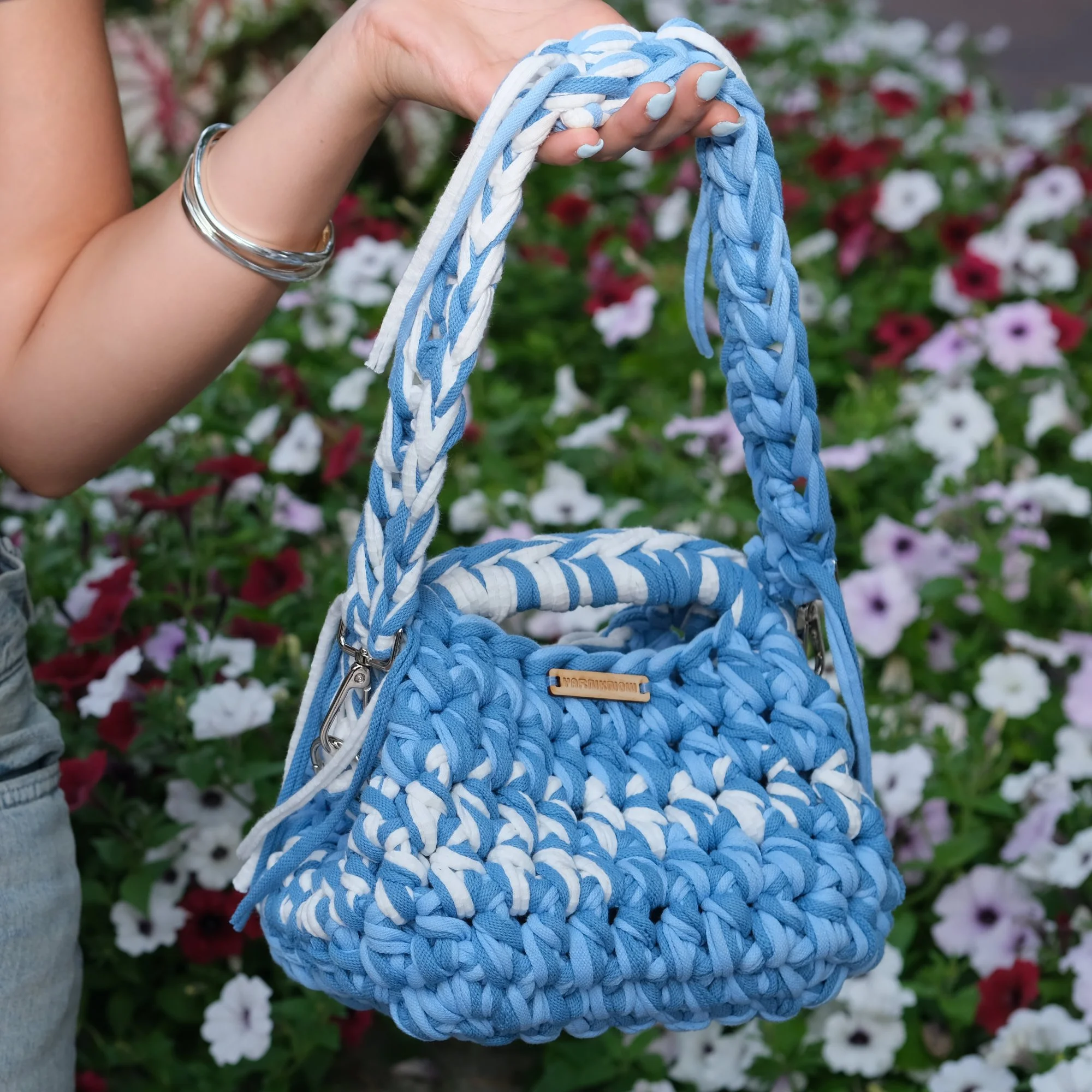 Azure-Yarn_Know-Crochet_Bag_1.jpg