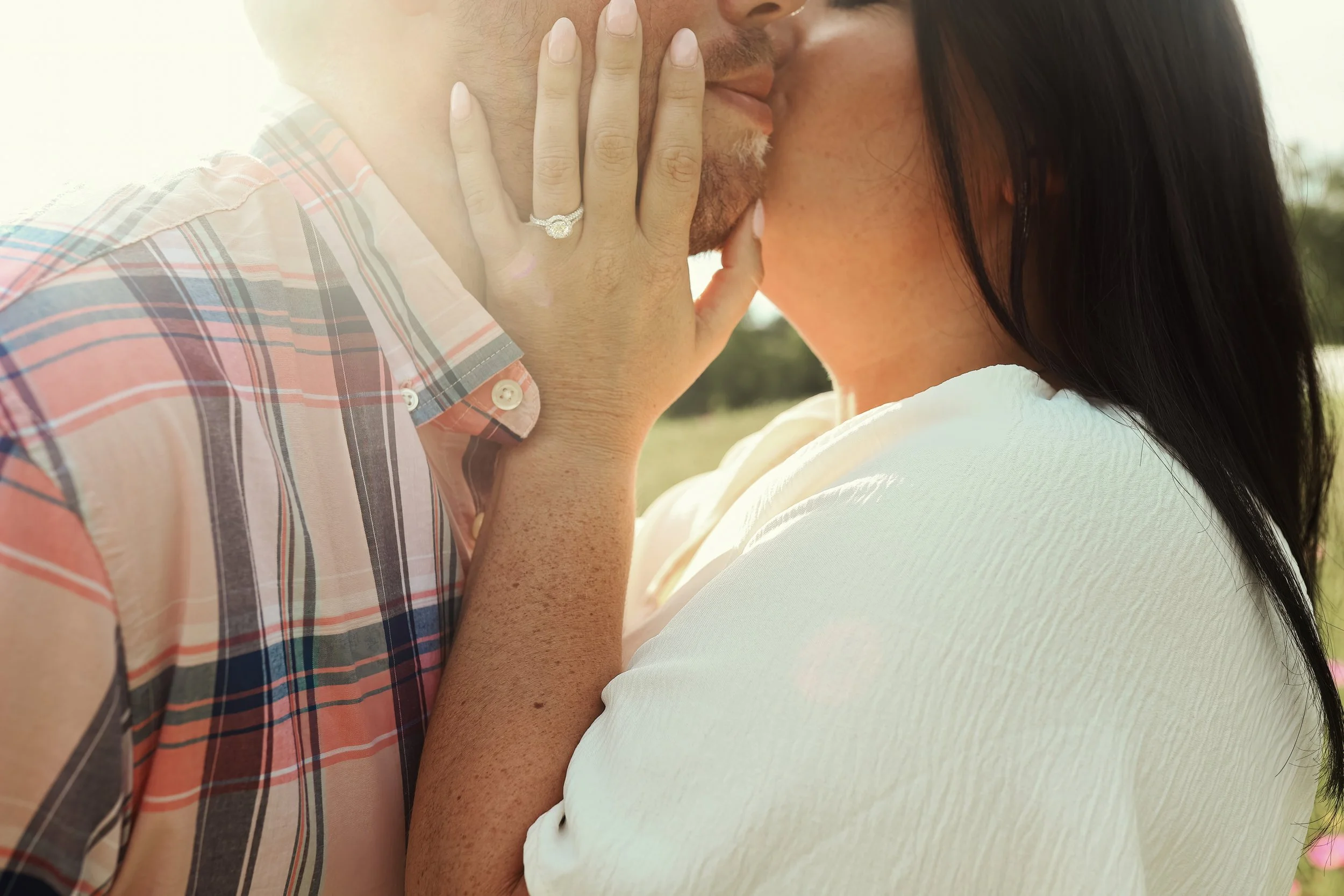 Kimberly_engagement11-DeNoiseAI-severe-noise.jpg