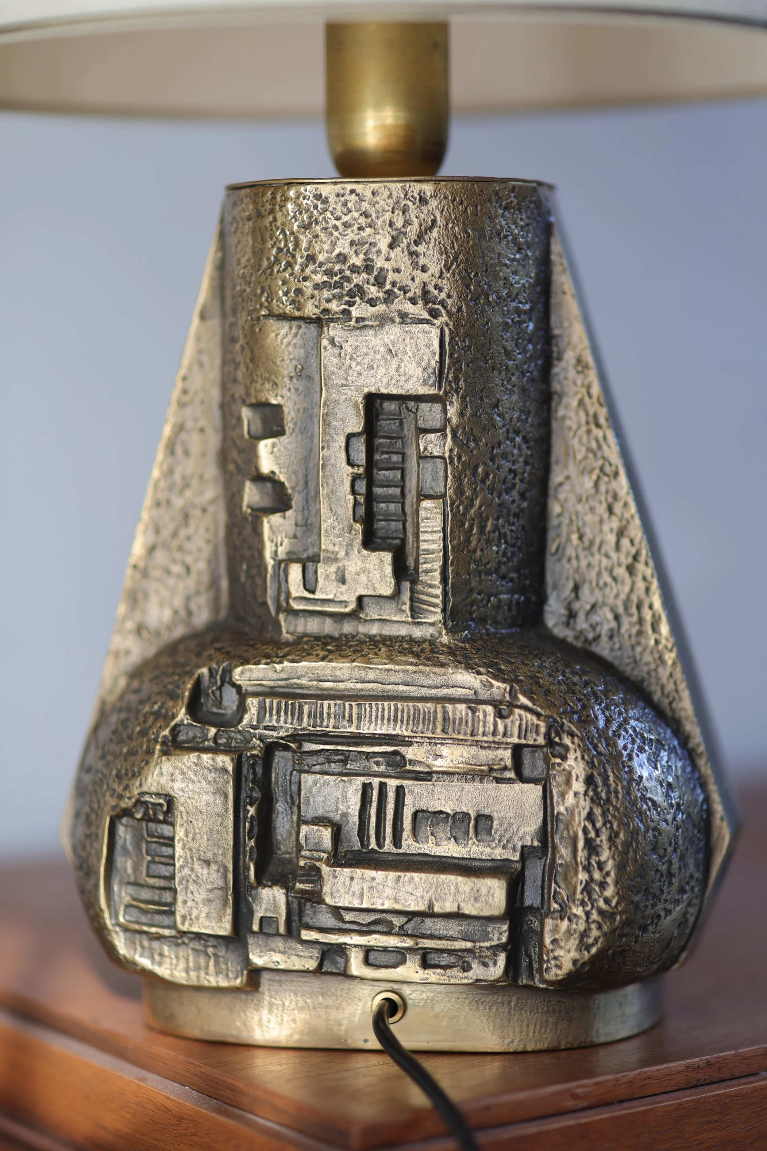 Vintage Vintage Brutalist Bronze Table Lamp | Sculptural Relief Design | 1970s, 1970 — by Unknown Italy