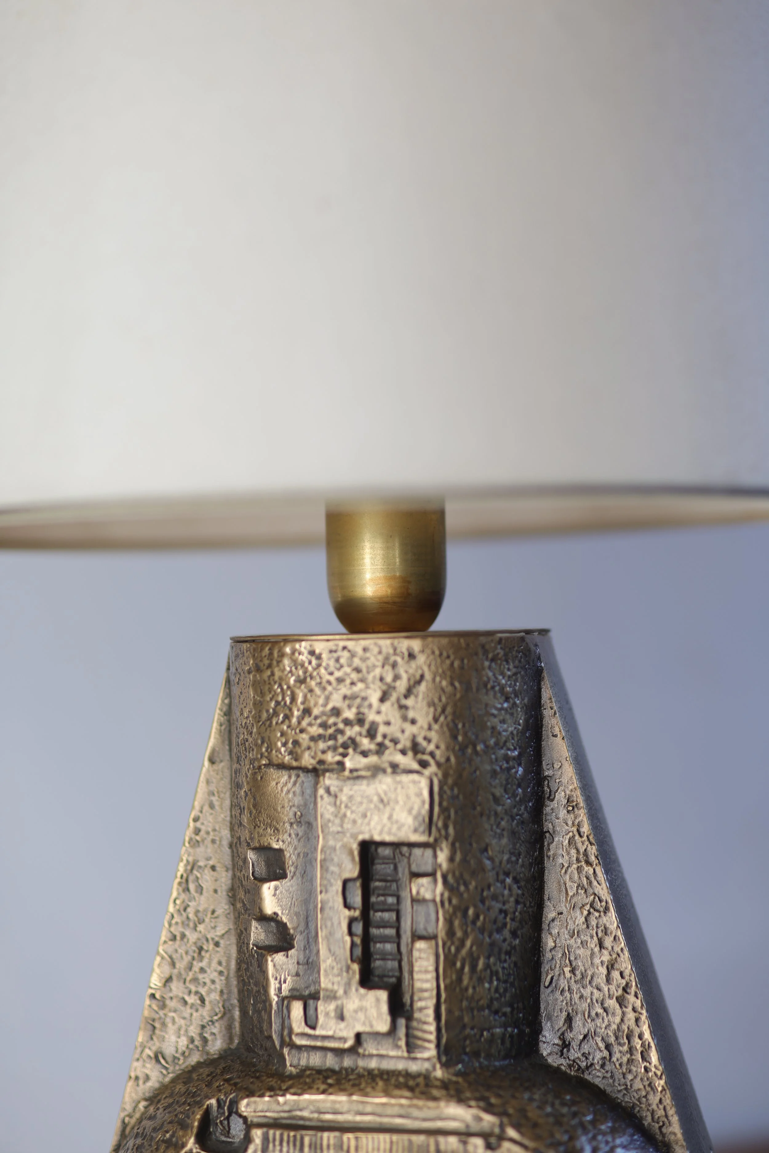 Vintage Vintage Brutalist Bronze Table Lamp | Sculptural Relief Design | 1970s, 1970 — by Unknown Italy