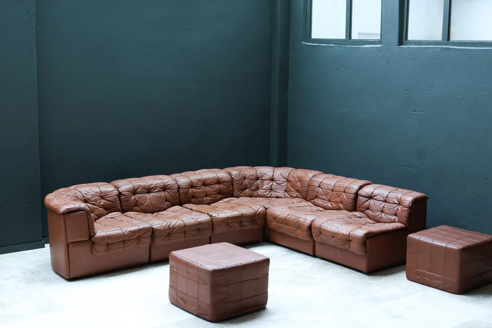 Vintage DS11 by DE SEDE in leather, wood, 1970-1980 — by DeSede Switzerland