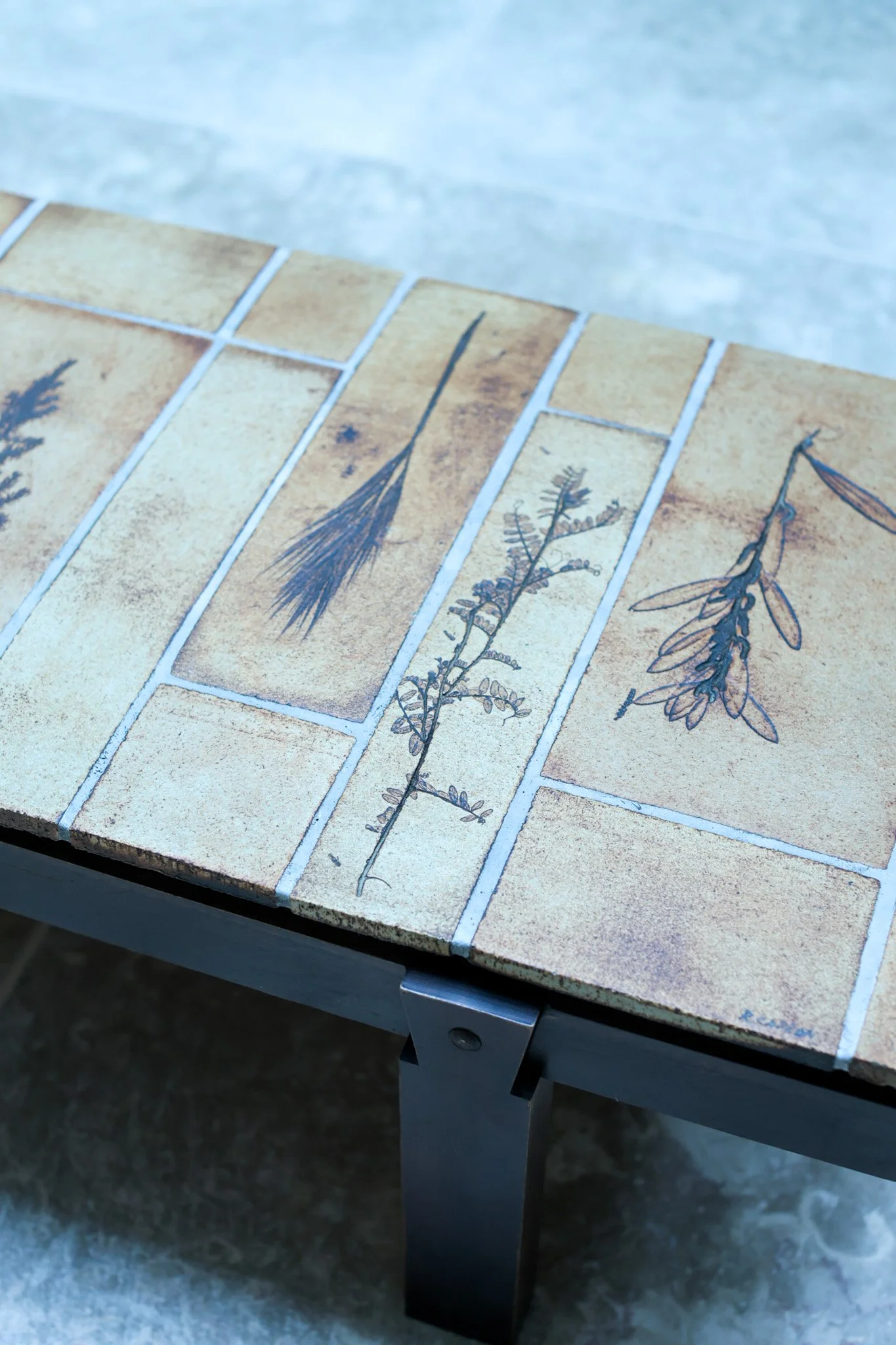 Vintage Biophilic Coffee Table by ROGER CAPRON in ceramic - wood, 1970 — France