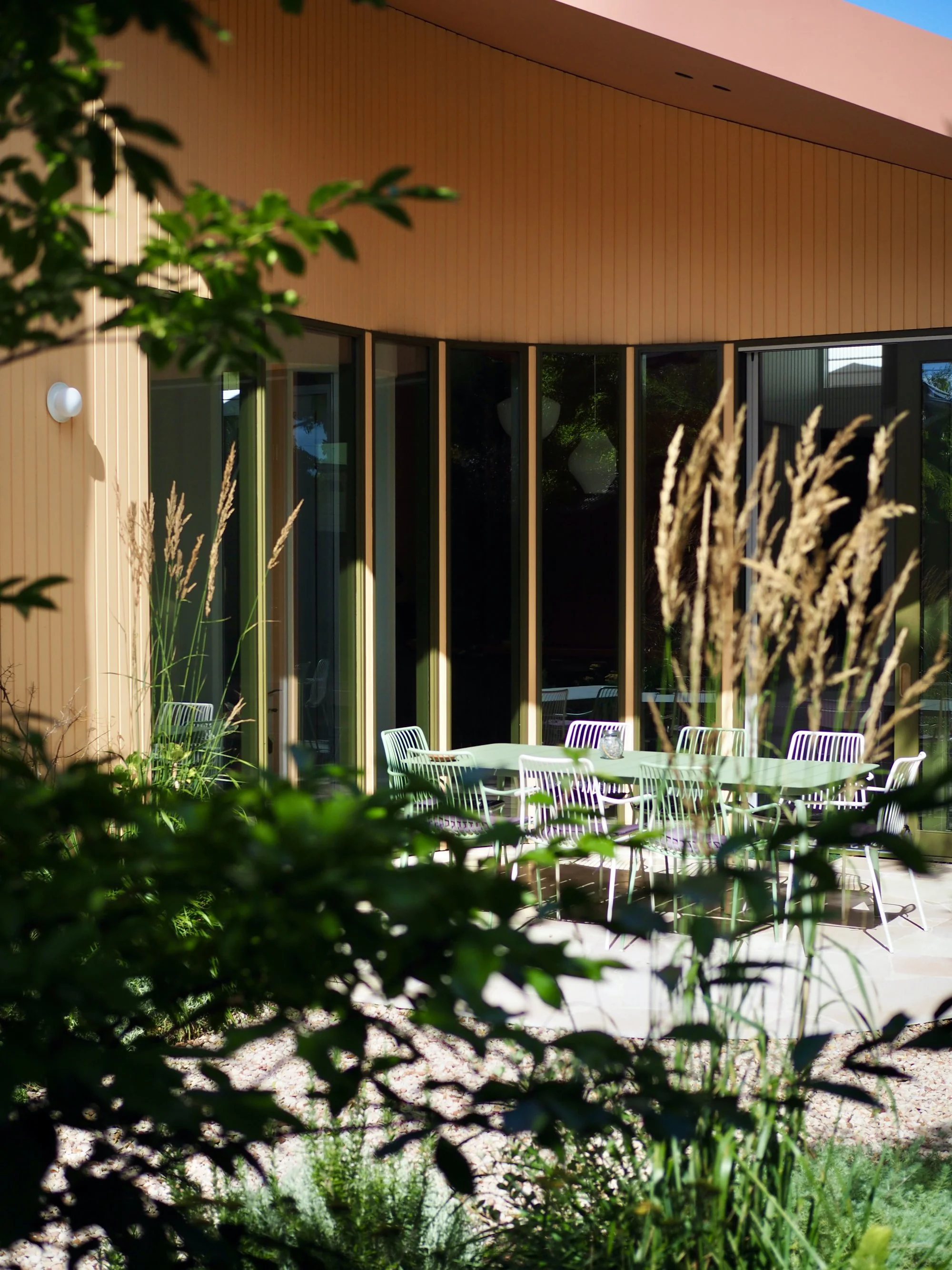 Wowowa-Wrongchamp - Garden-11.jpg