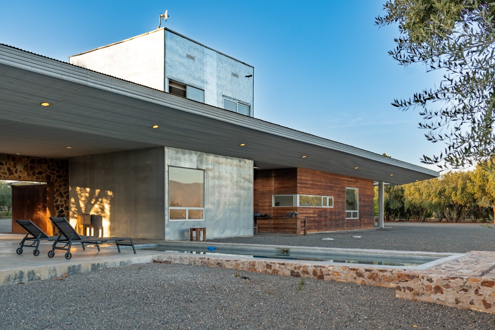 A7400732-HDR.jpg