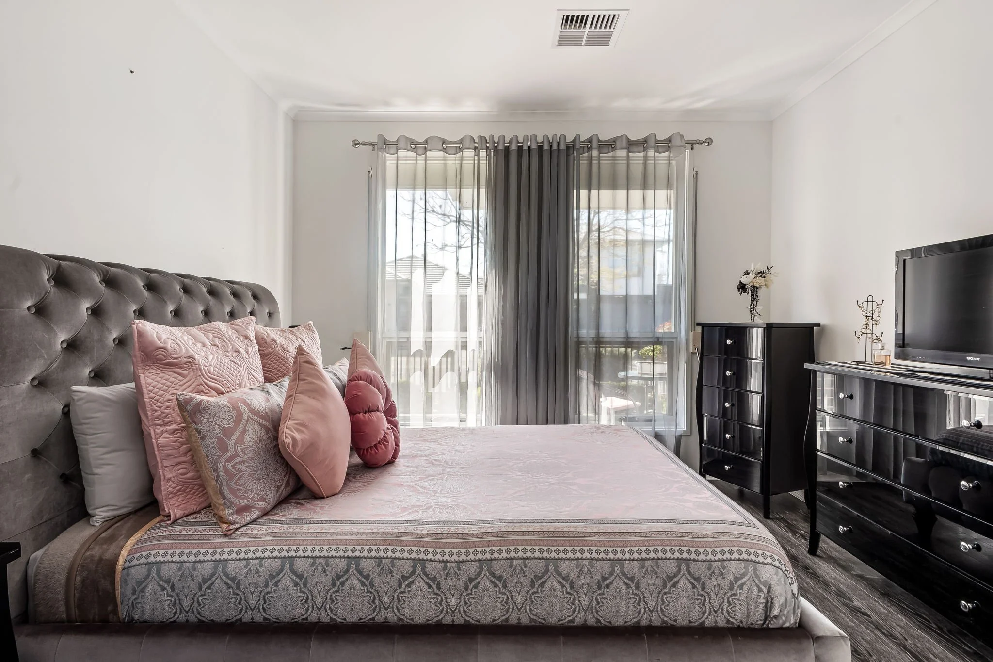 1 Grace Cres, St Clair, SA 5011-16.jpg