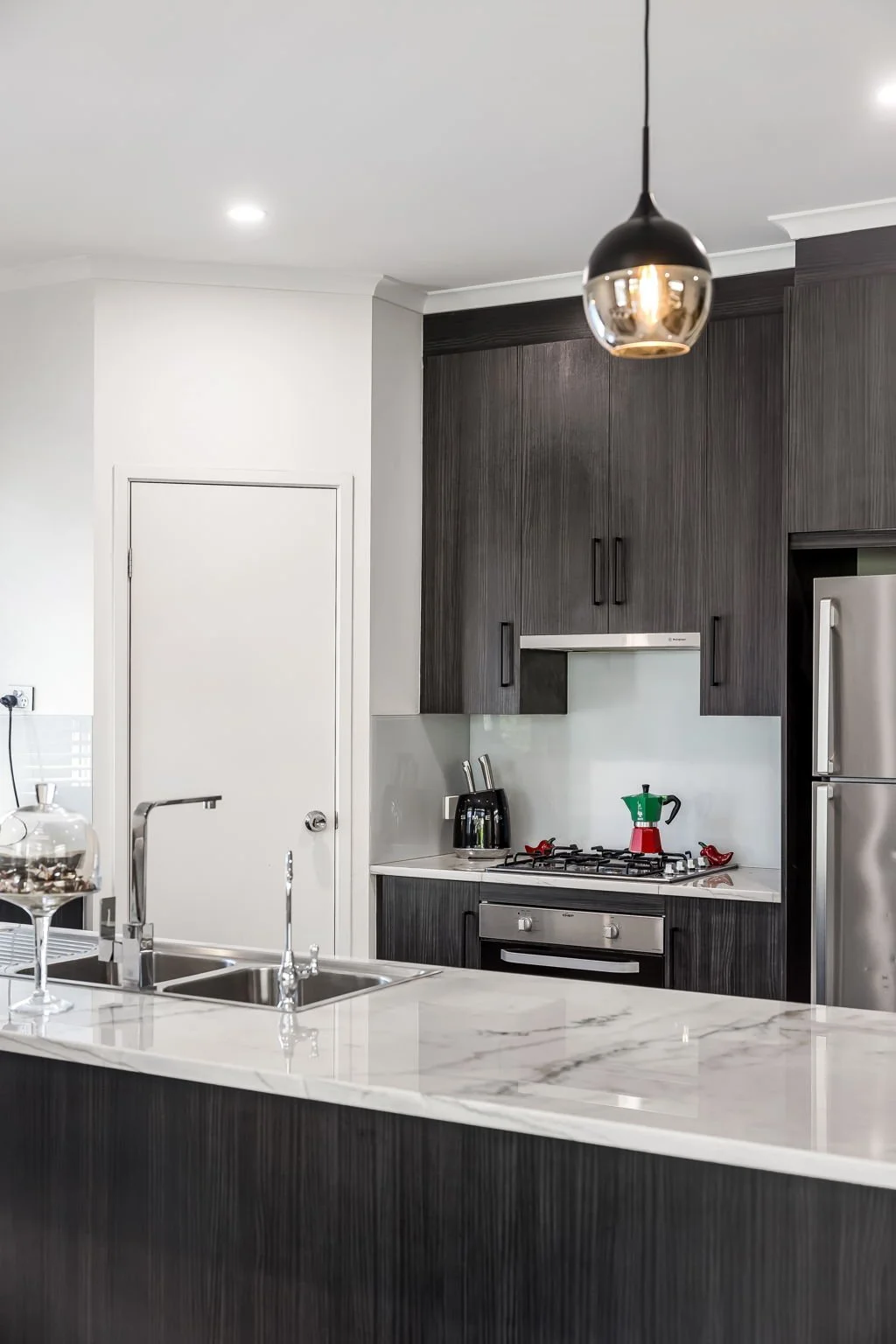 1 Grace Cres, St Clair, SA 5011-04.jpg