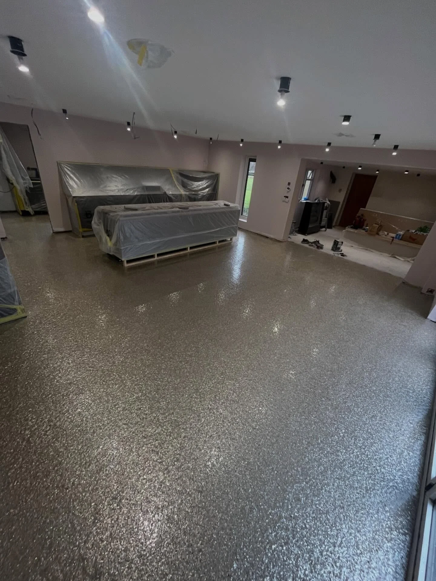 Wrapped up just in time for Christmas 🎄✨
This Micra Silver flake floor was the perfect way to finish the year &mdash; clean, modern and built to last.

Micra flake systems offer a seamless, decorative finish with excellent durability, slip resistanc