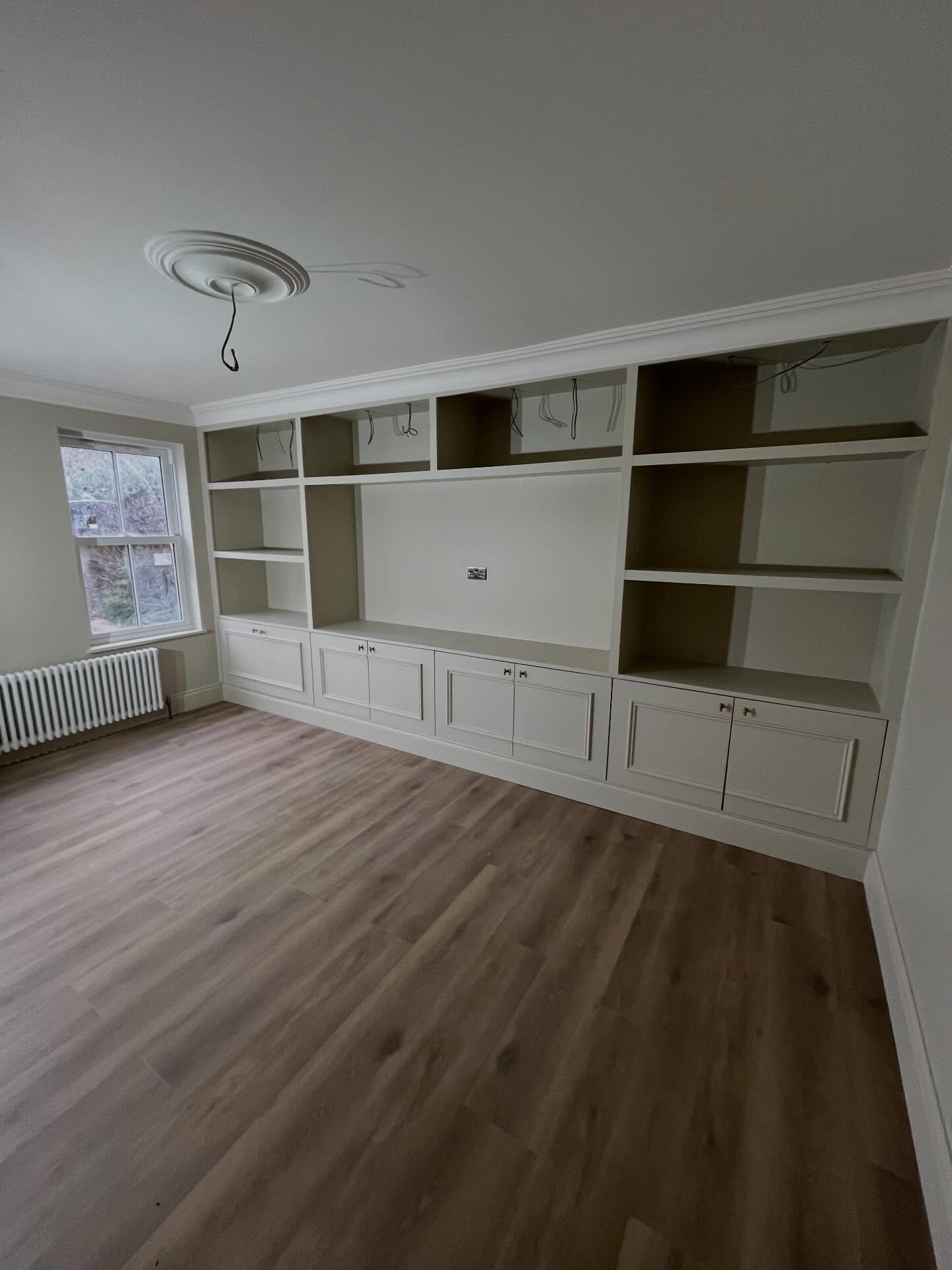 Media wall completed recently ✔️🖌️

We carried out all paintworks on this one, giving it a clean, smooth finish to really elevate the space. Attention to detail makes all the difference on projects like this.

Big shoutout to AC Carpentry for the bu