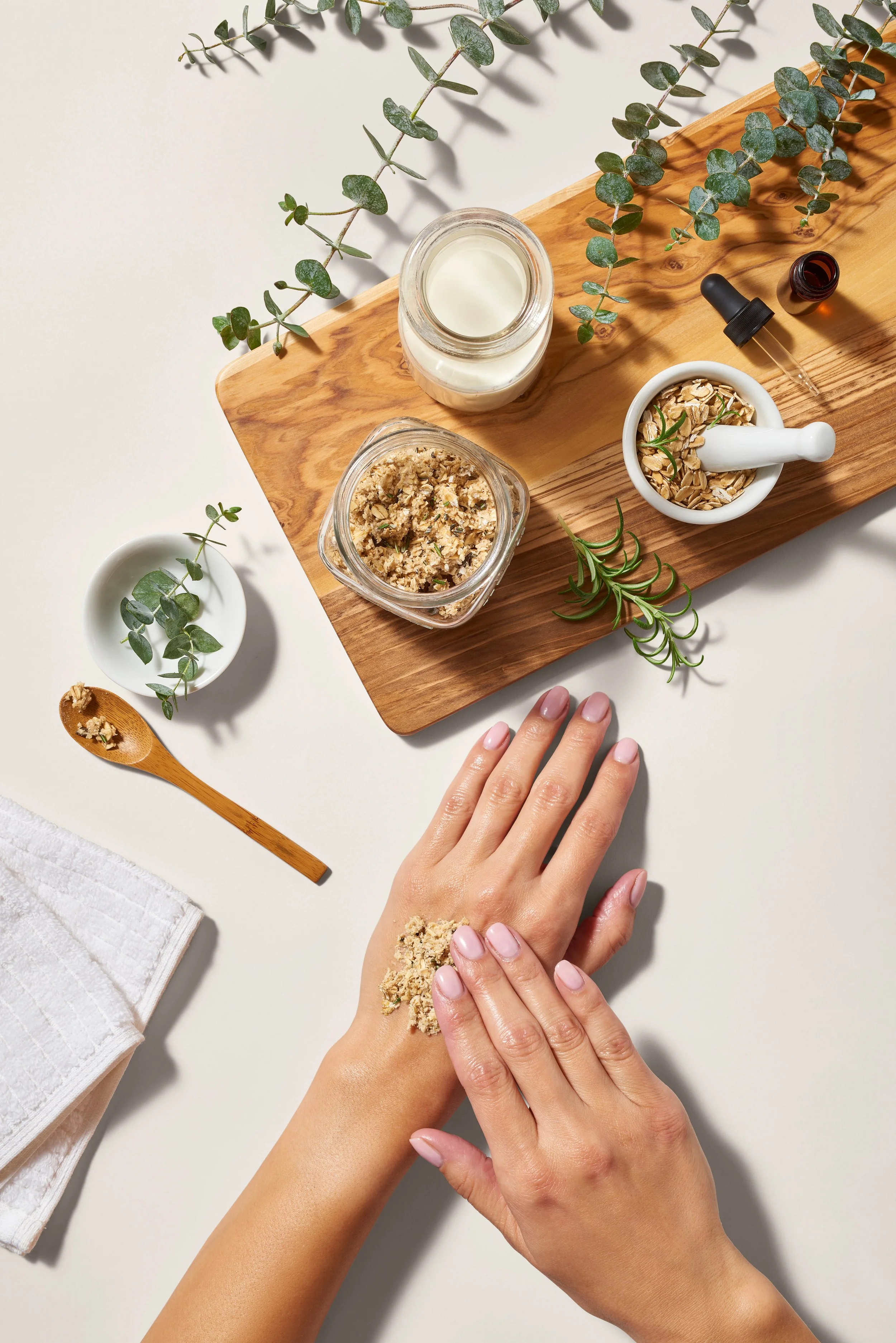 Milk And Oat Scrub_Overhead.JPG