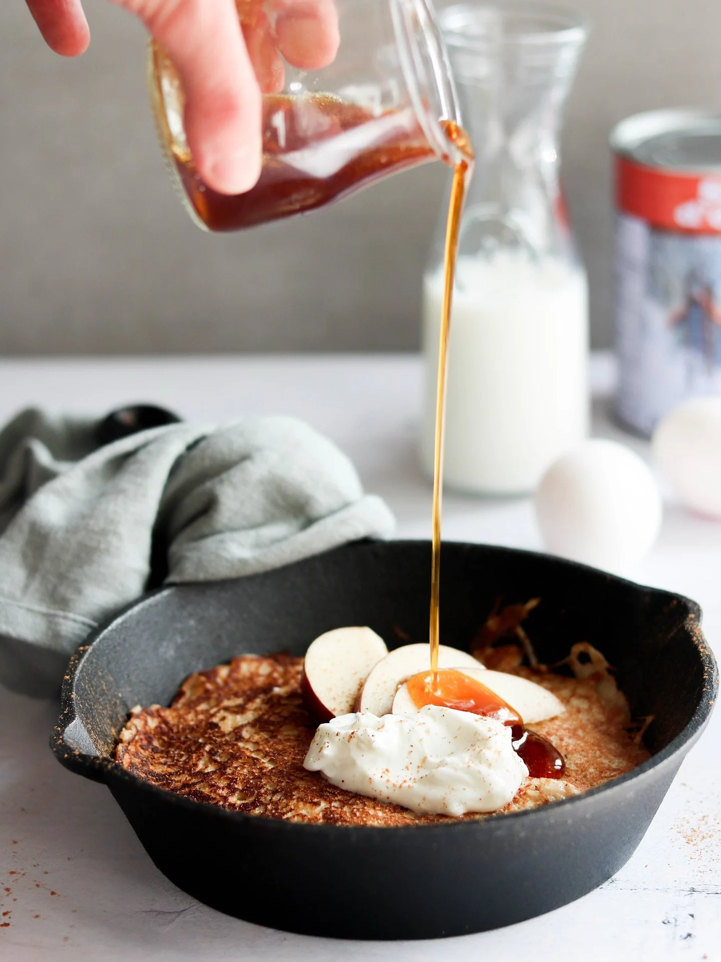 As-tu d&eacute;j&agrave; pens&eacute; &agrave; ajouter des pommes &agrave; ta p&acirc;te &agrave; cr&ecirc;pes? 🥞🍎

Une petite touche sucr&eacute;e qui transforme compl&egrave;tement cette recette, vraiment d&eacute;licieux! - #AD

Amateur de cr&ec