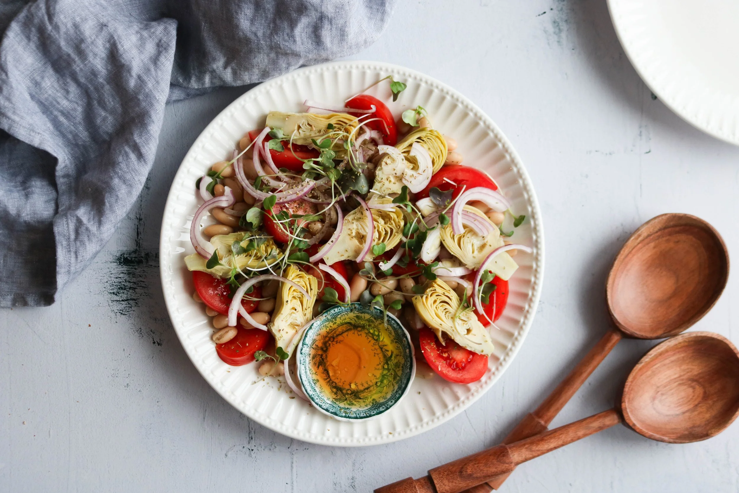 Salade de haricots blancs, tomates et artichauts
