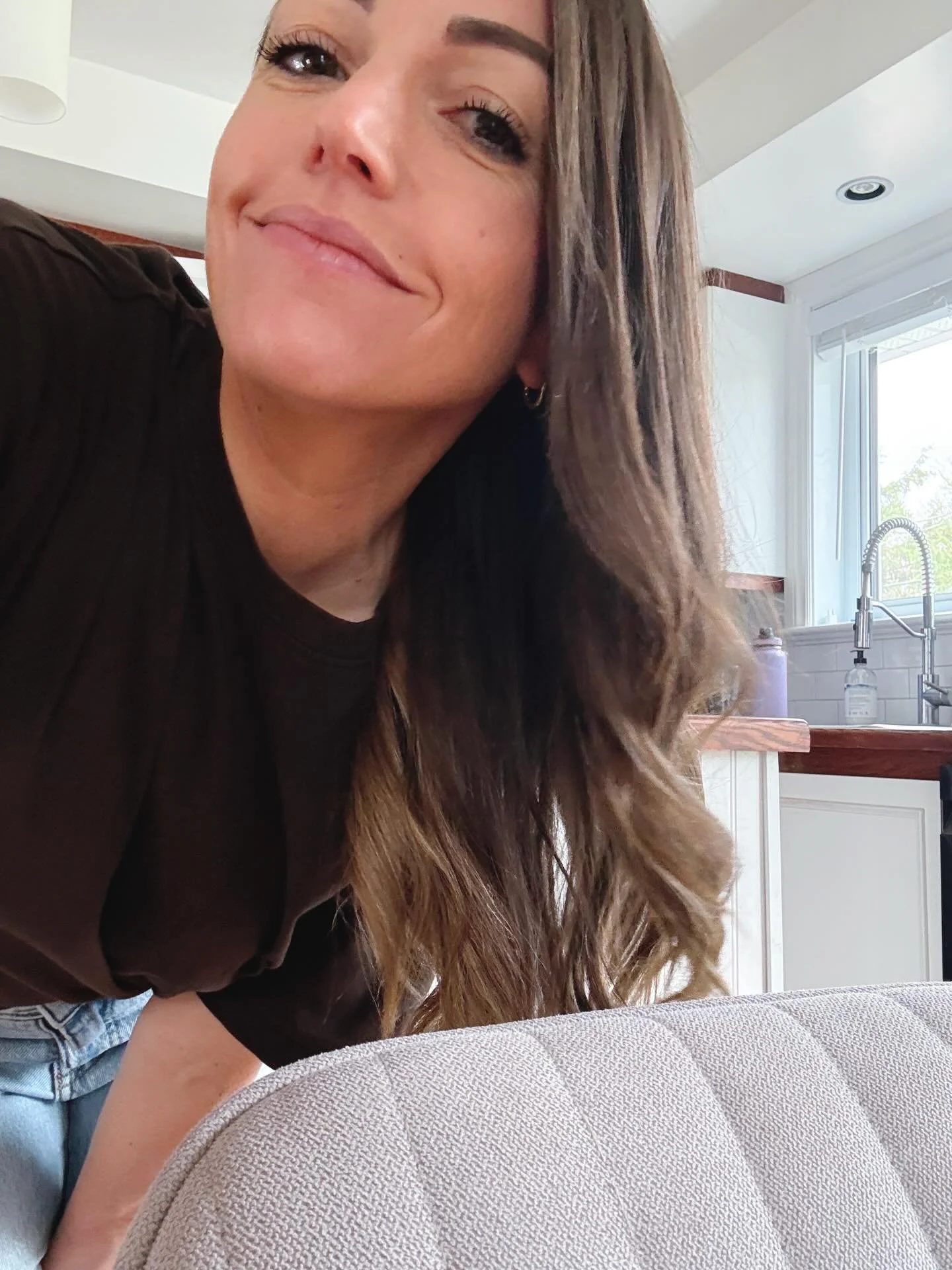 38 bougiiiies 🎂 

Encore une fois, reconnaissante ++ pour cette 38e ann&eacute;e qui se termine. Bon dimanche les amis ☺️💫