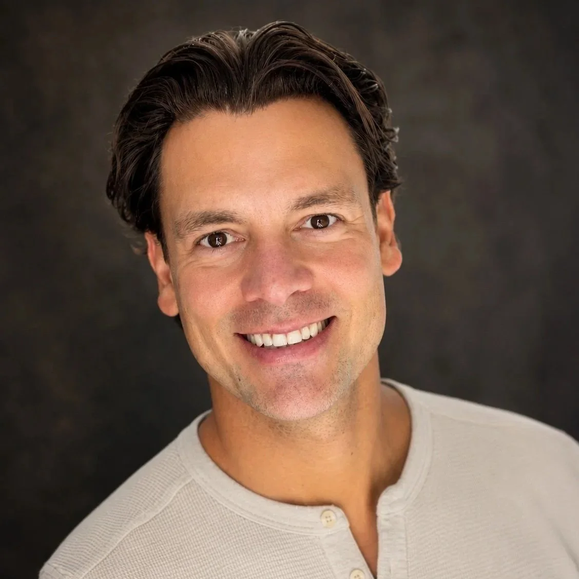 Brandon Samples Headshot