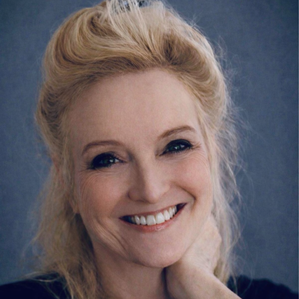 Wendy Weant Headshot