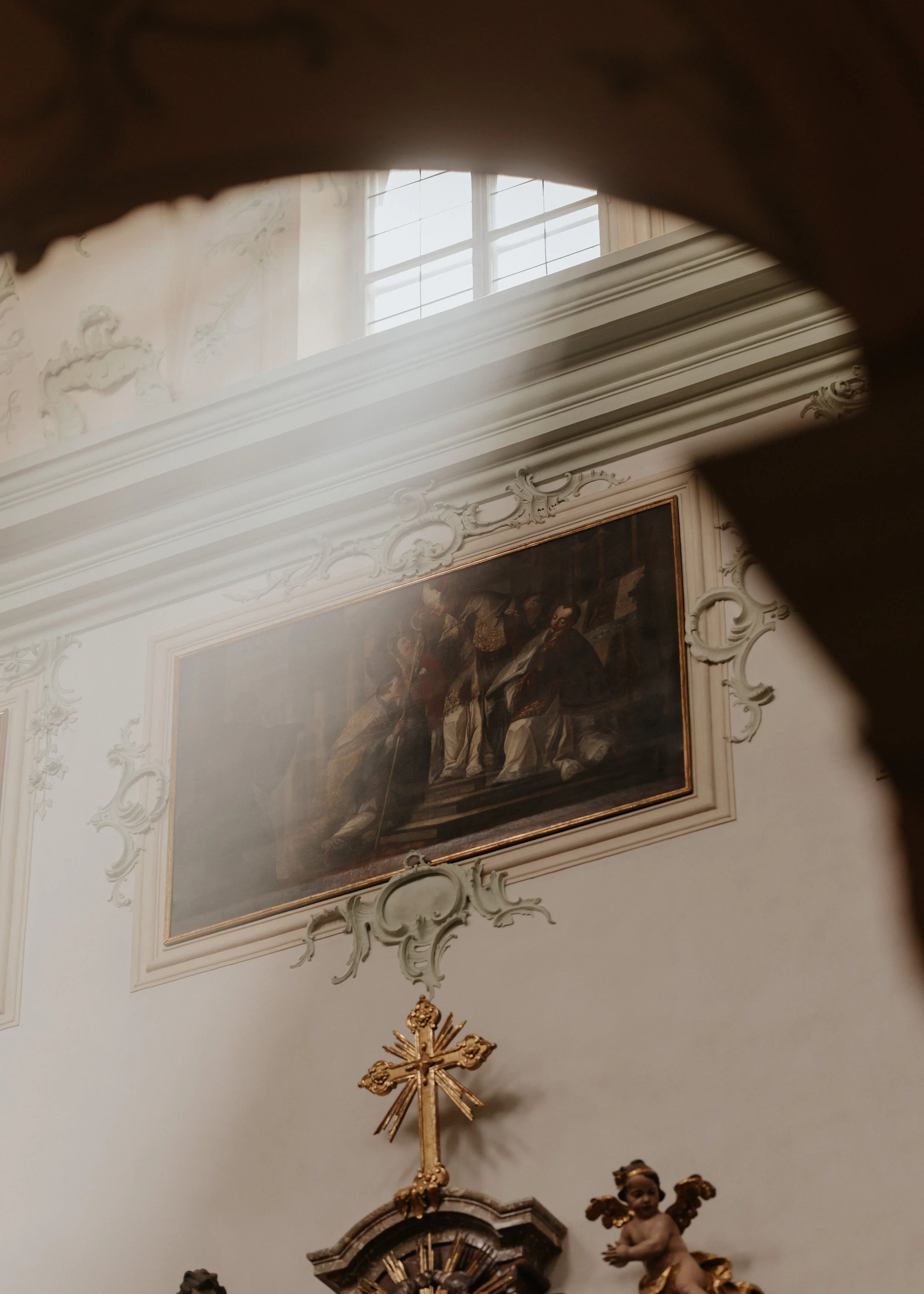 Sonne im Kirchenraum
