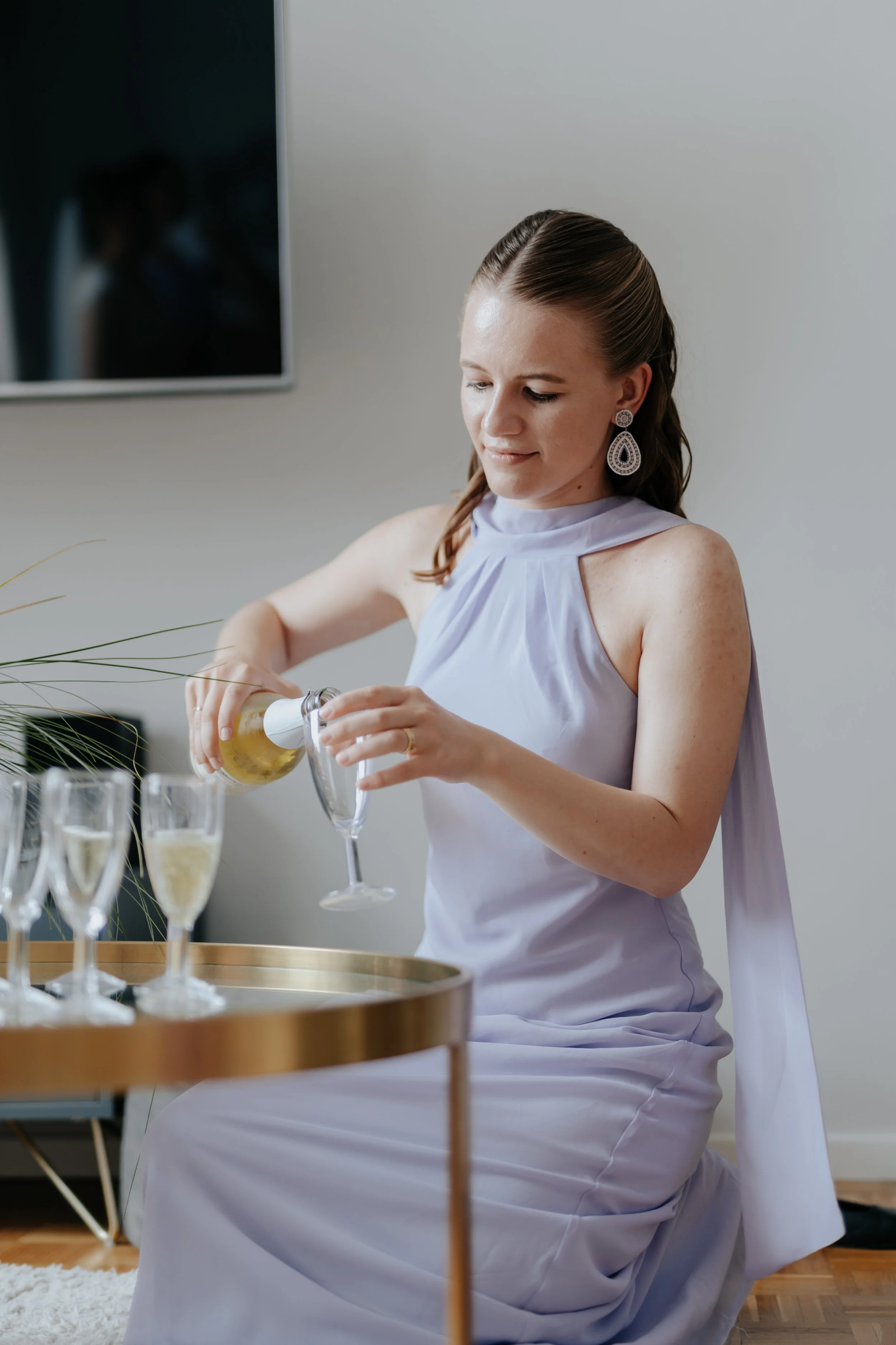 Getting ready Sekt trinken