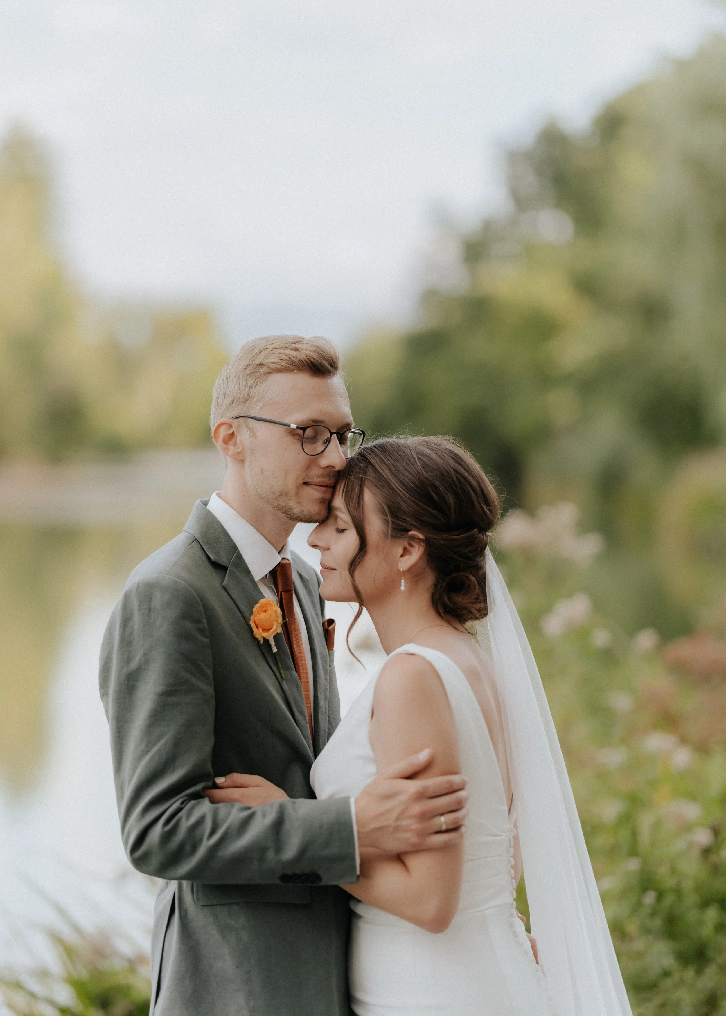 Hochzeitspaar innig