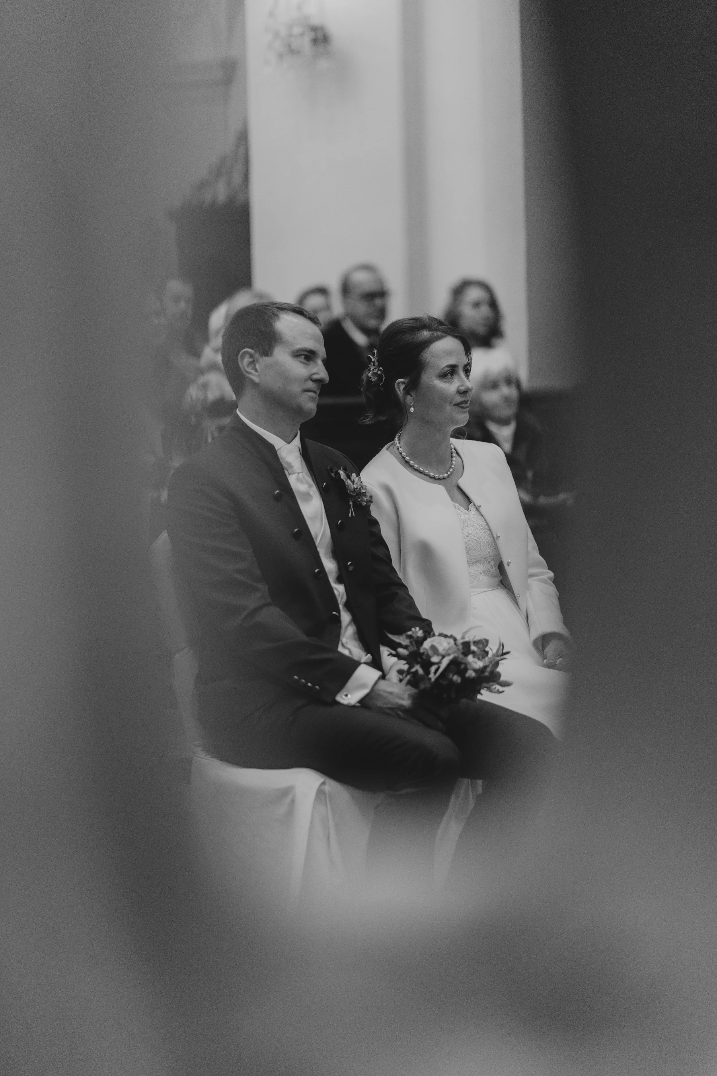 Hochzeitpaar in schwarz-weiß