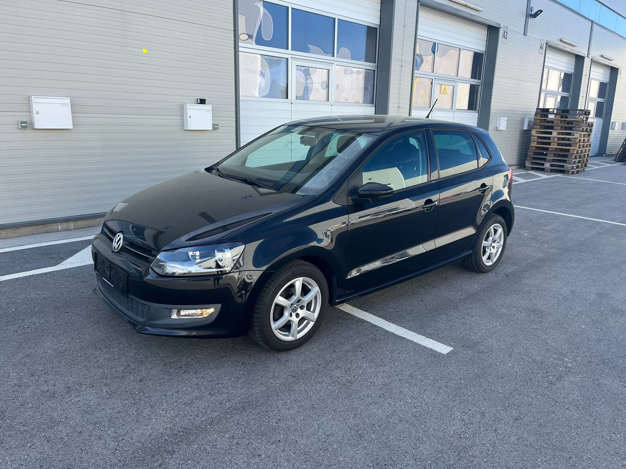 VW POLO