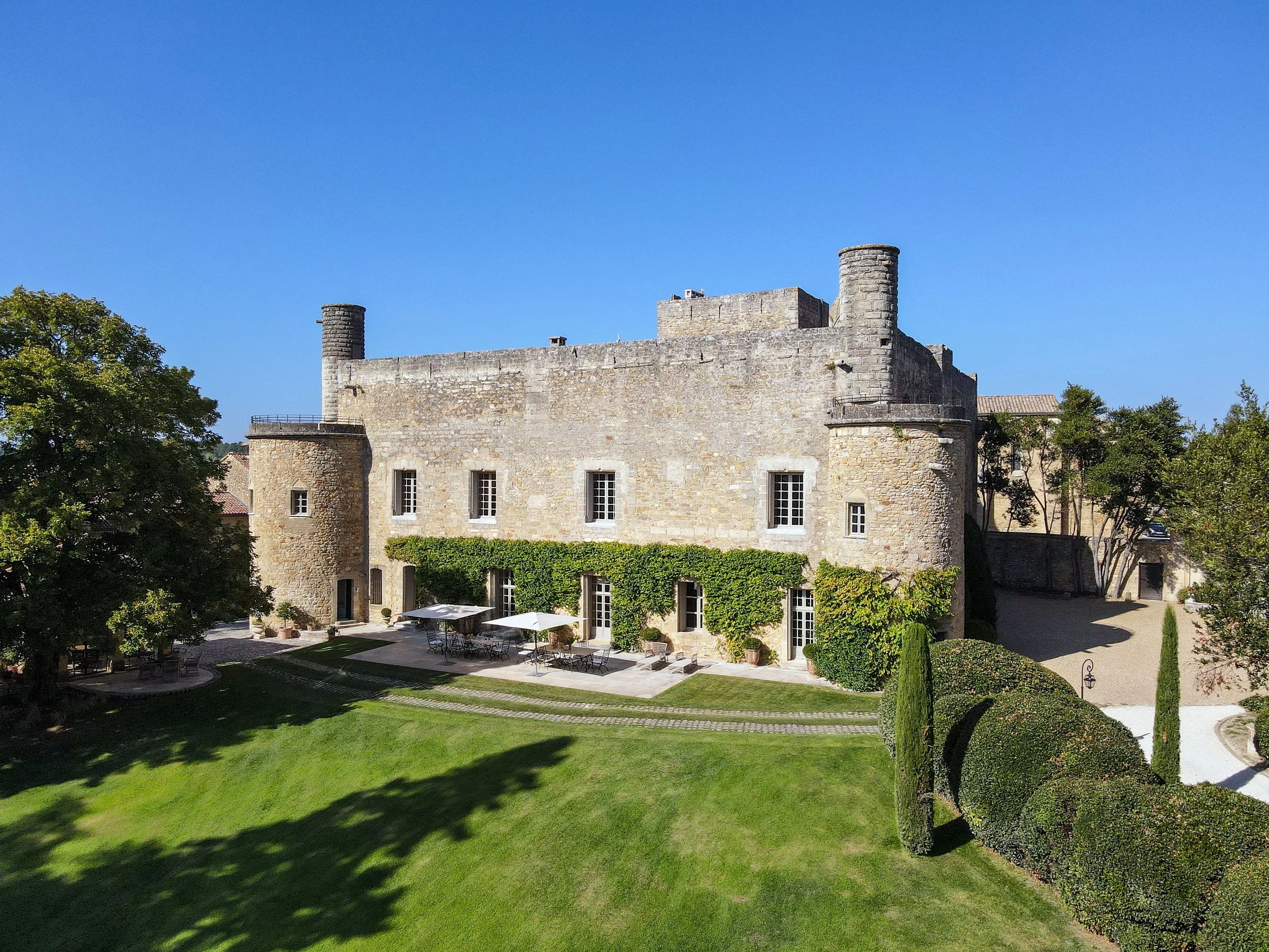 vue chateau top.jpg