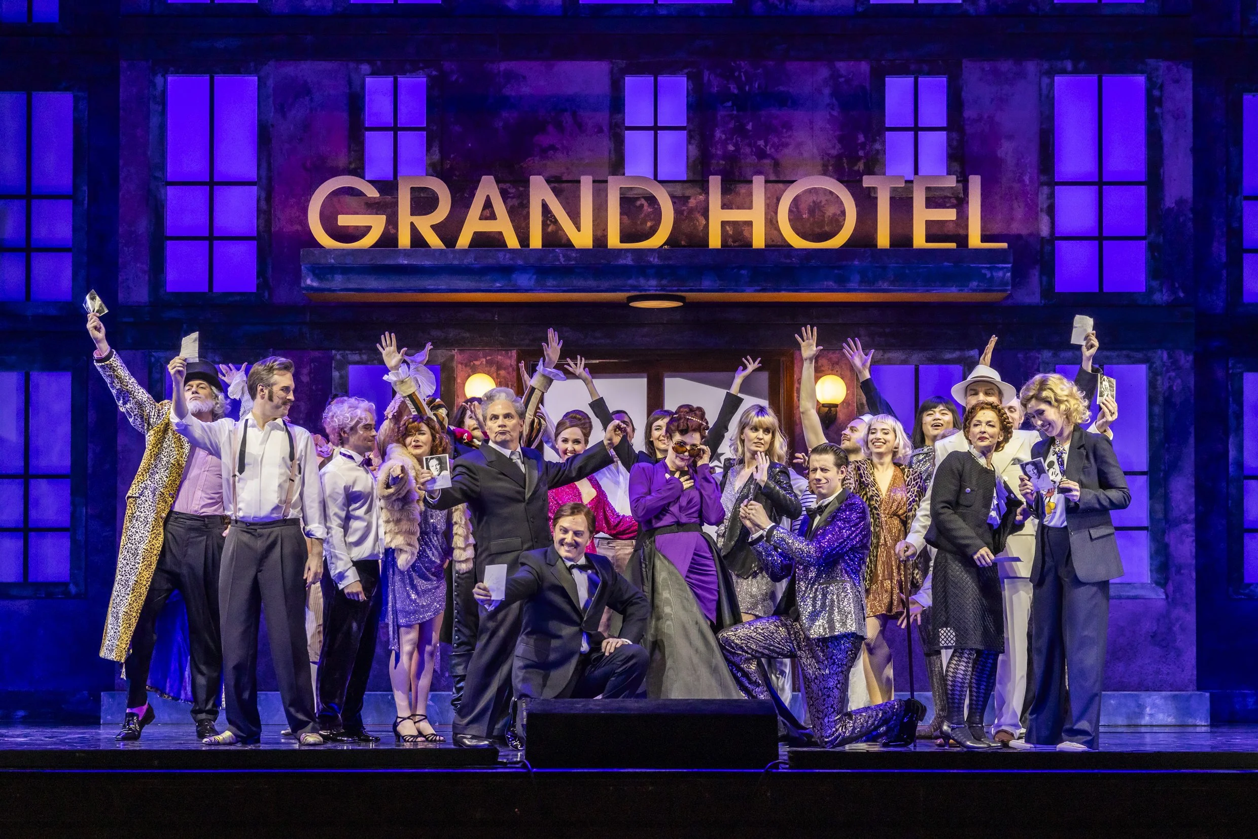 Märchen im Grand Hotel, Deutsche Oper am Rhein, 2024 © Jochen Quast